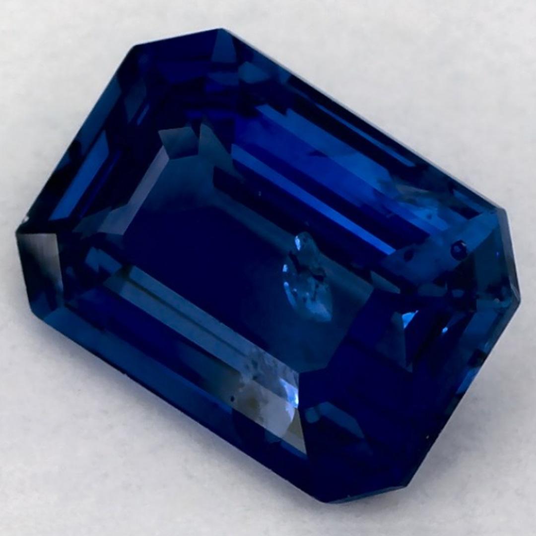 Taglio smeraldo 1.53 carati di zaffiro blu ottagonale sfuso in vendita