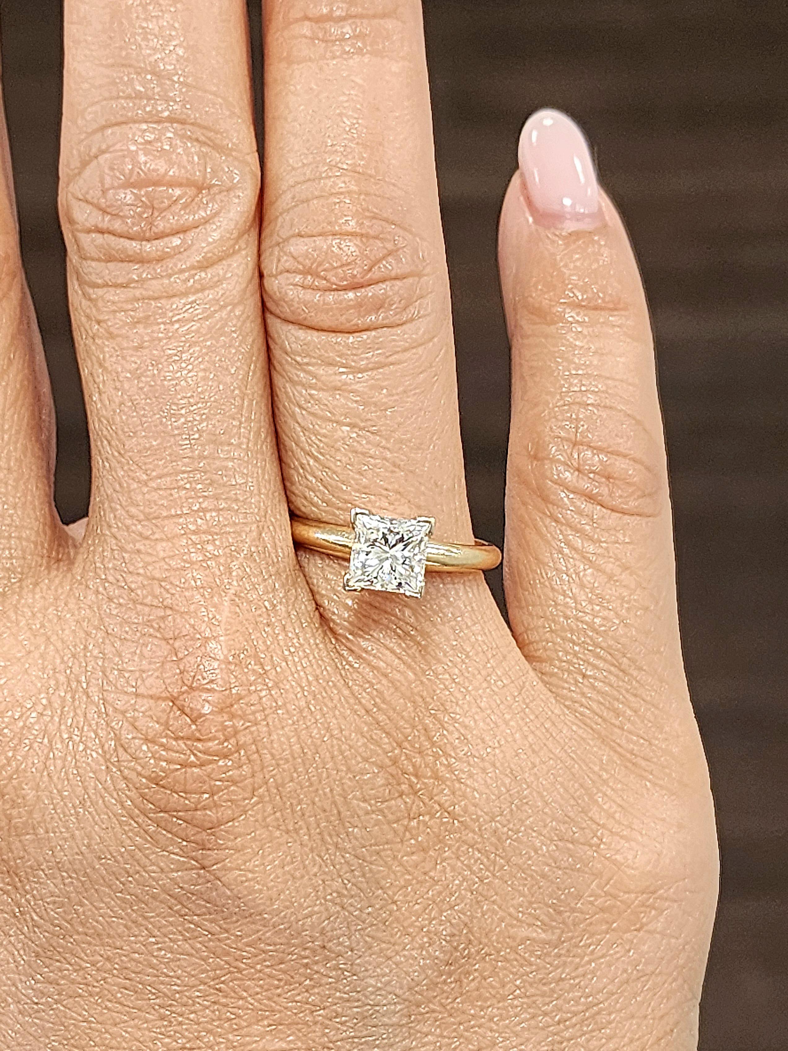 Moderne Bague avec diamant certifié 1,53 carat en vente