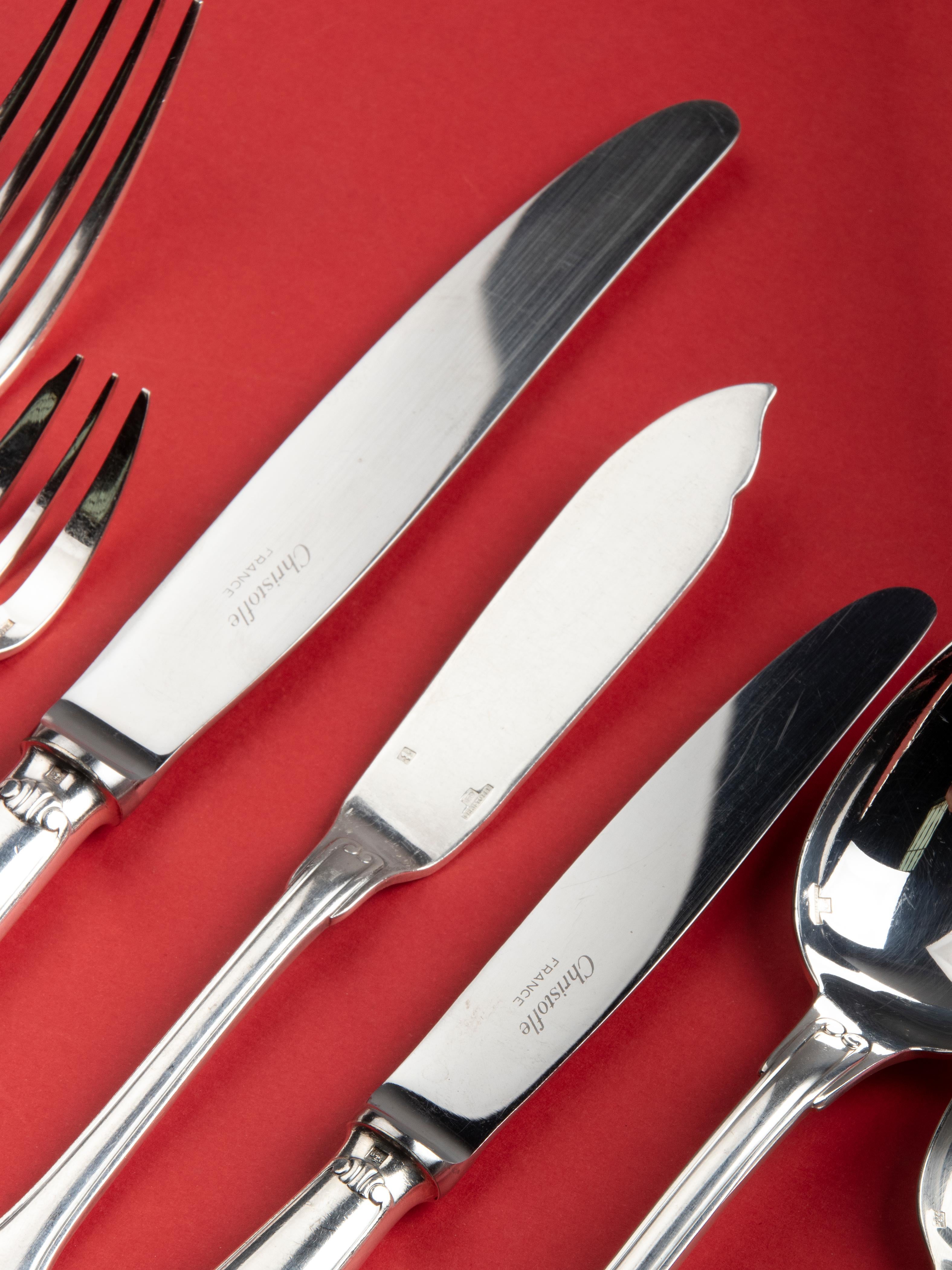 French 115-Piece Set of Silver-Plated Flatware by Christofle Model Vendome Coquille