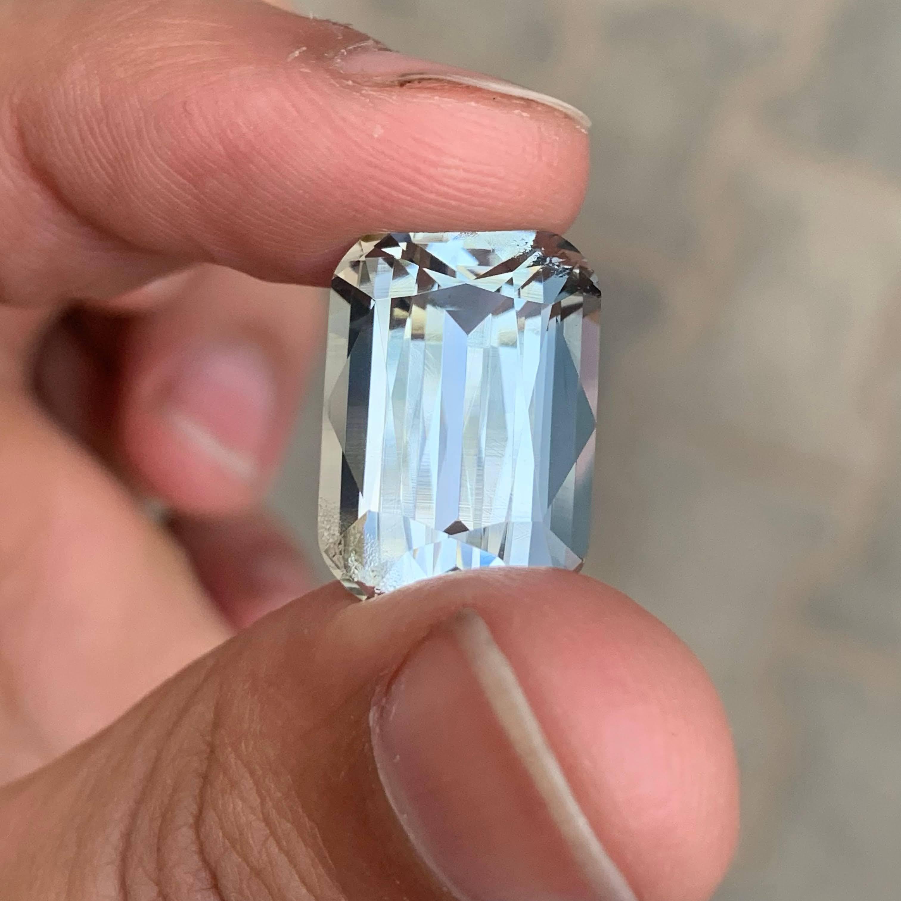 15.30 Karat Natürlicher loser hellblauer Aquamarin im Kissenschliff Pakistanischer Edelstein im Angebot 6