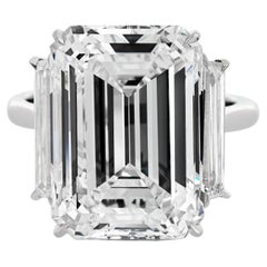 Verlobungsring mit 15,30 Karat Diamanten im Smaragdschliff I/IF GIA mit drei Steinen