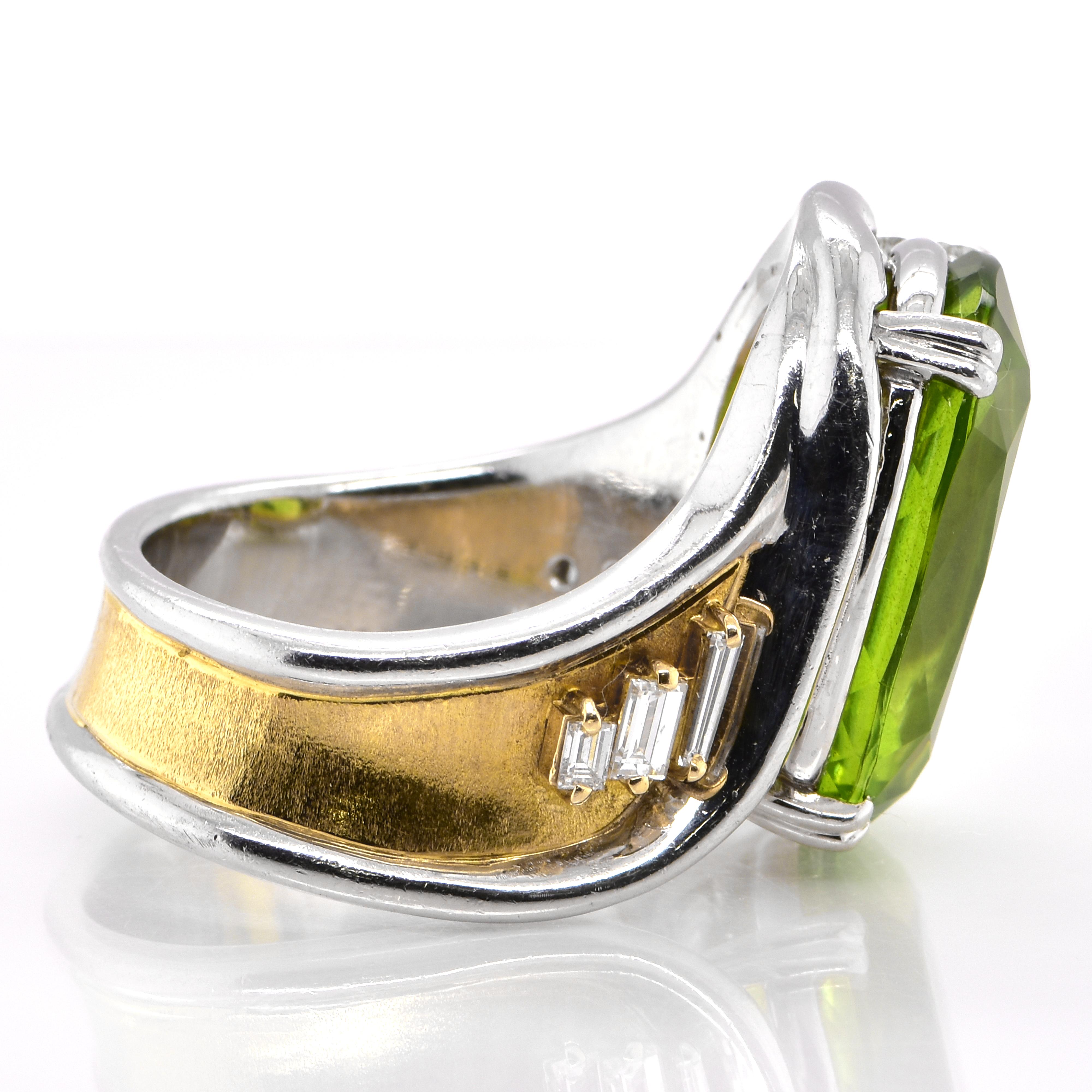 15.32 Carat Natural Peridot and Diamond Cocktail Ring set in 18K Gold & Platinum In Excellent Condition For Sale In Tokyo, JP