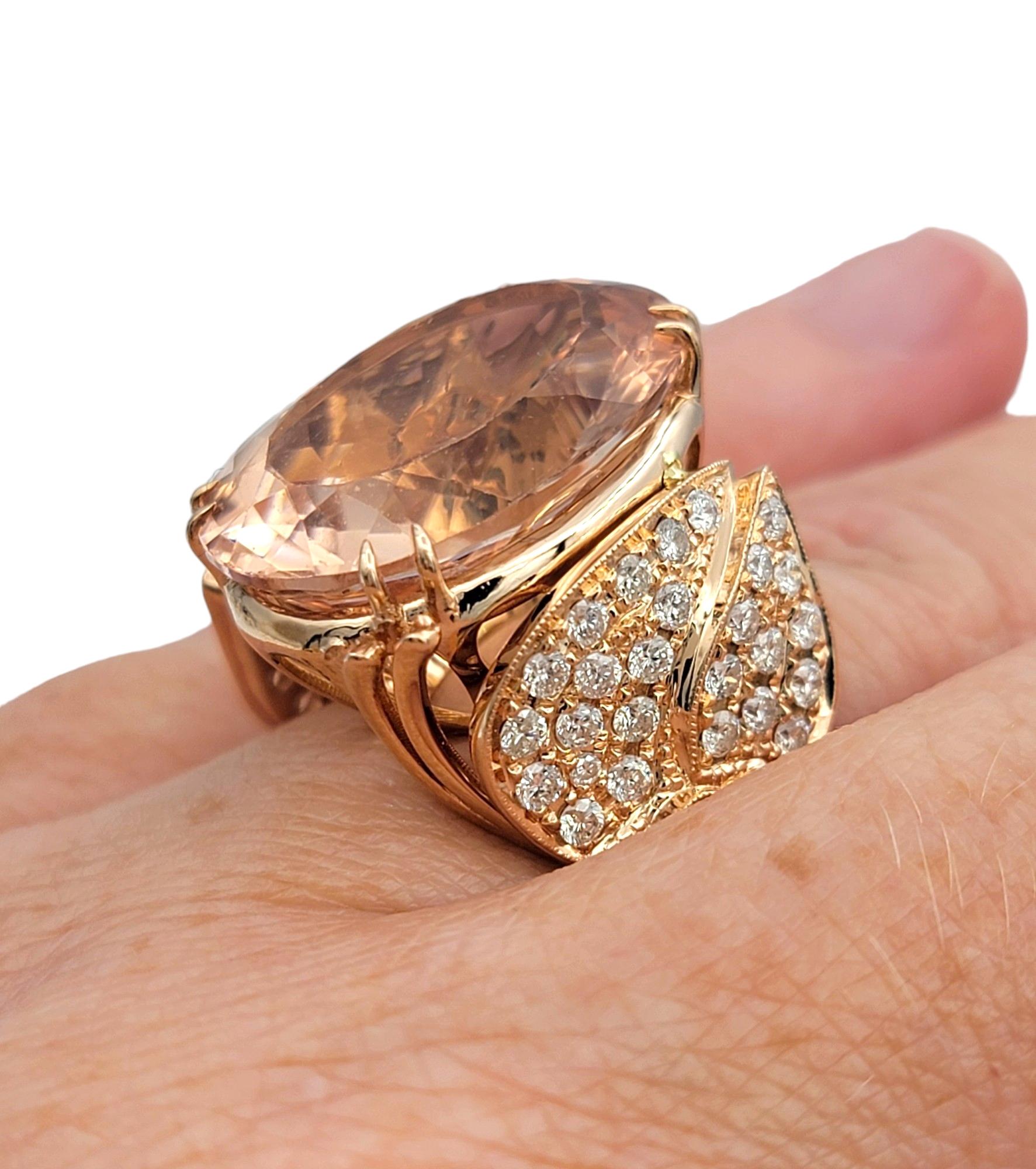 Anillo de cóctel de Morganita talla oval de 15,33 quilates con diamantes en oro rosa de 18 quilates en venta 4