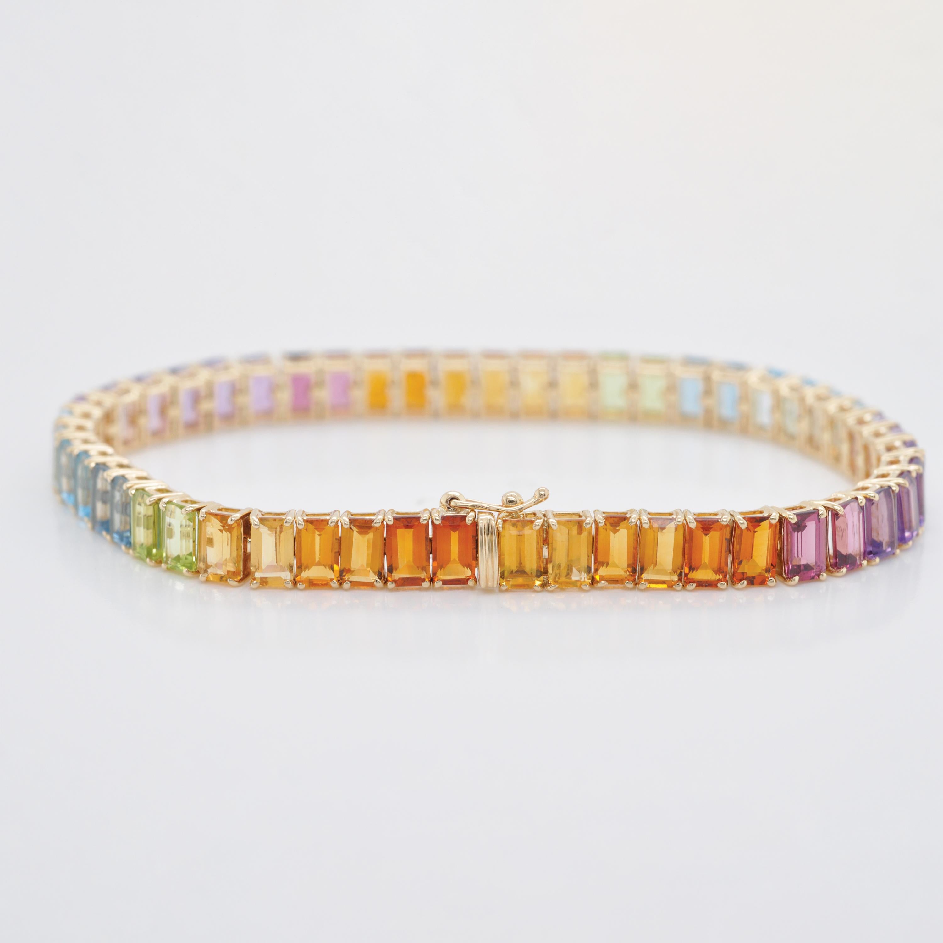Bracciale A Link d'oro a 15,35 carati con pietre arcobaleno multicolori In condizioni Nuovo in vendita a Jaipur, Rajasthan