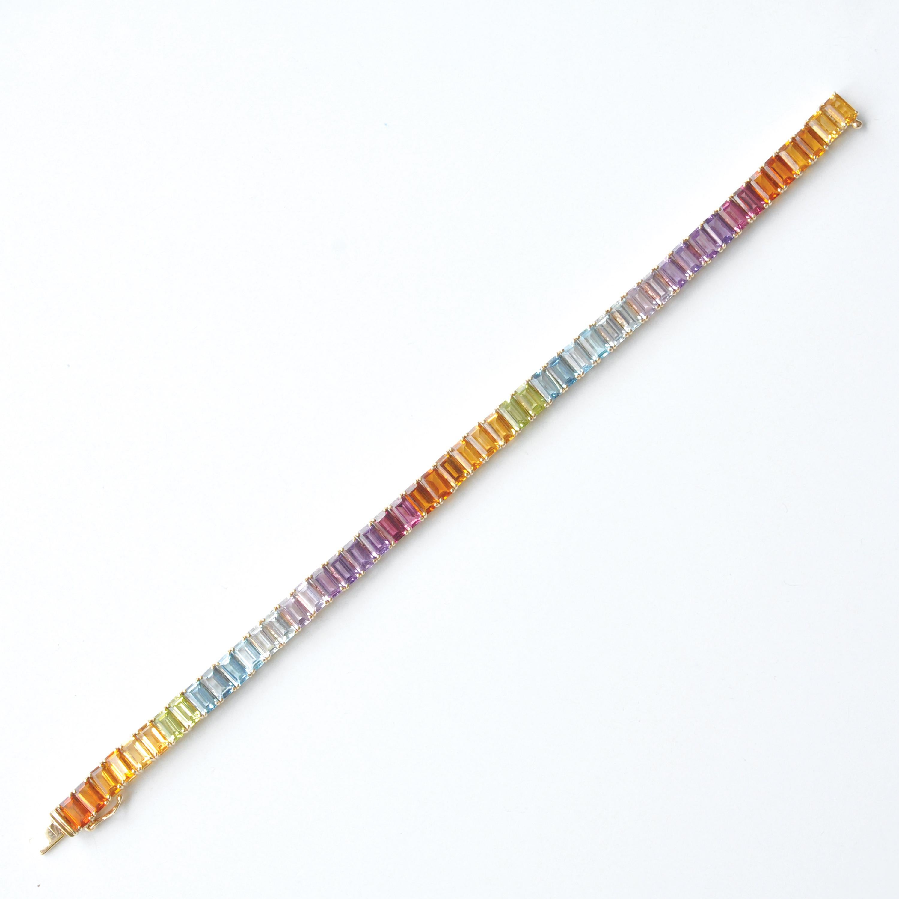 Bracciale A Link d'oro a 15,35 carati con pietre arcobaleno multicolori in vendita 4