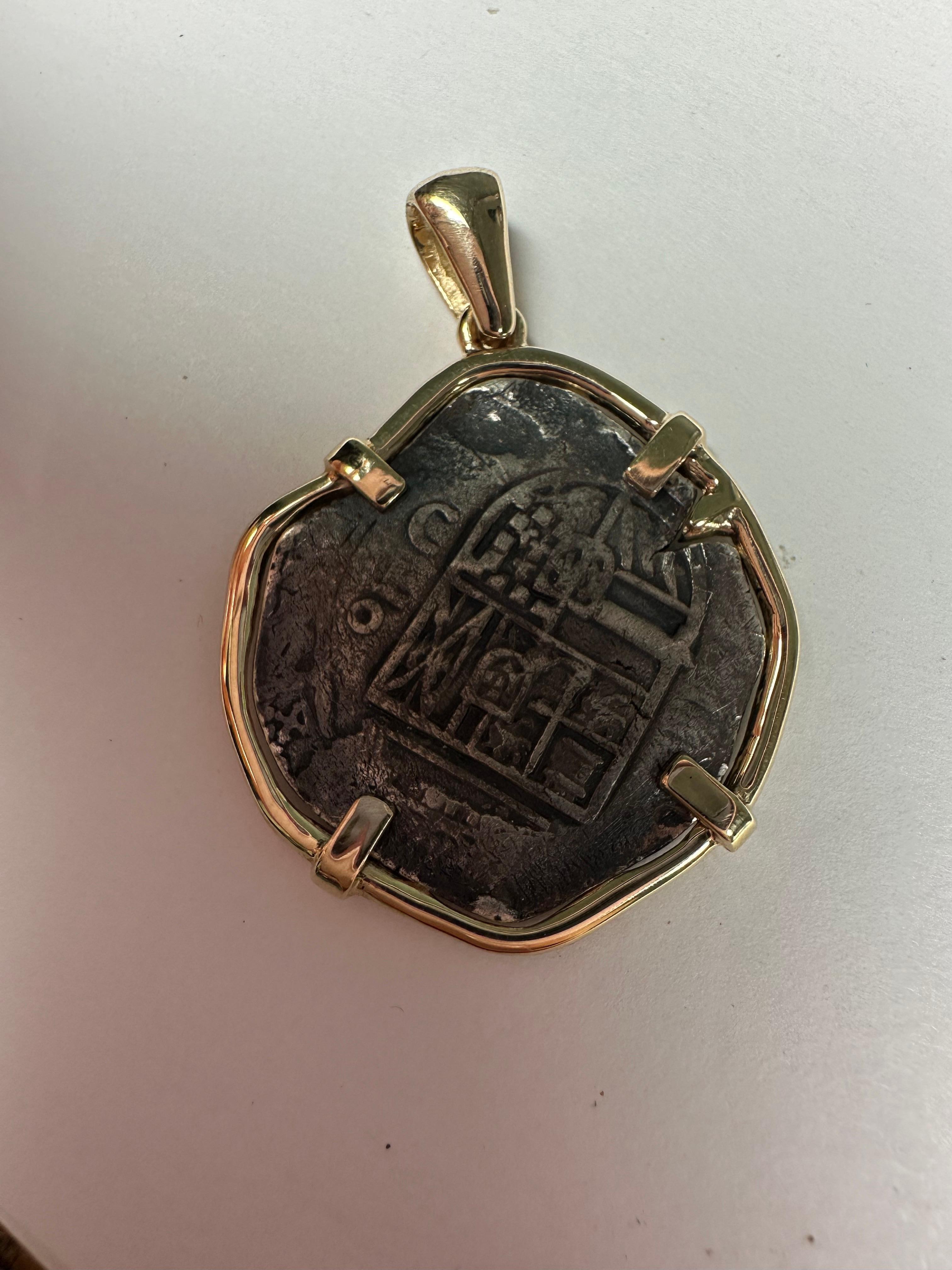 Moneta d'argento del 1535 con pendente in oro 14KT Raro! in vendita 1