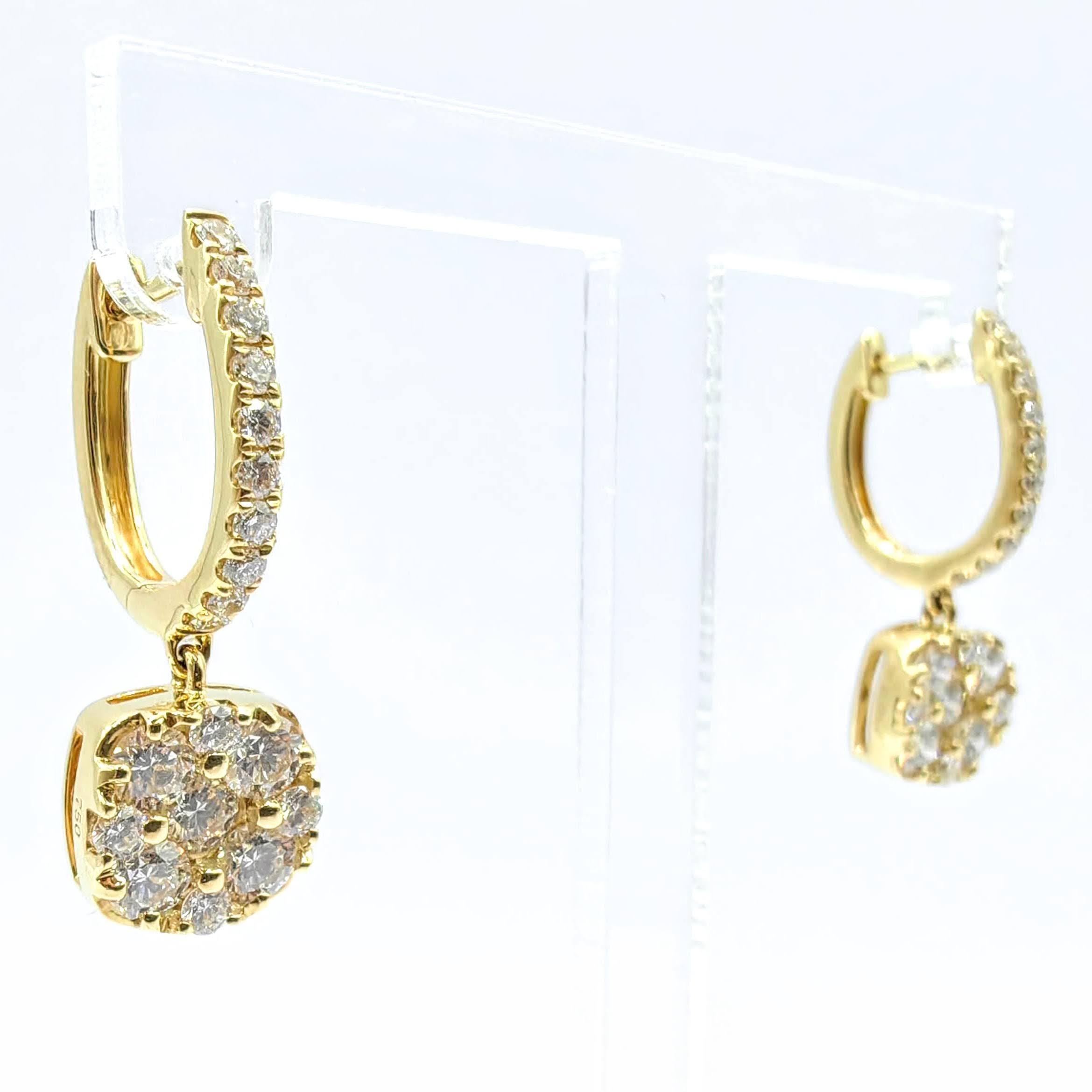 Taglio rotondo 1.53ct Cushion Cluster Illusion Diamond Drop Earrings in 18K Yellow Gold in vendita