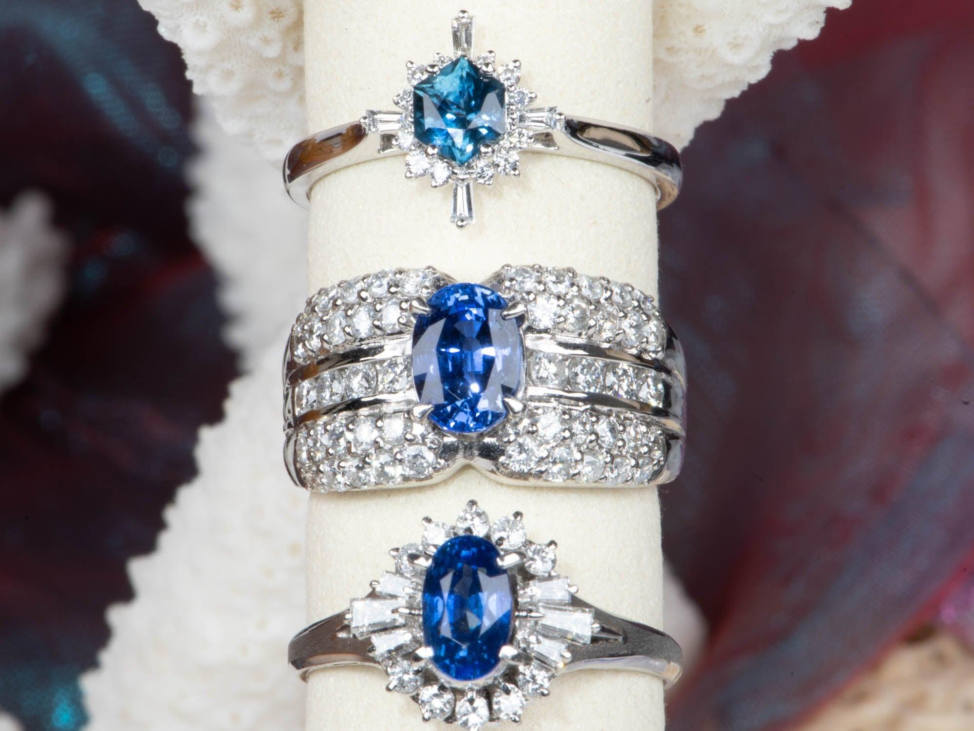 1.53ct Saphir sur large bande de diamant Bague de fiançailles en platine PT900 lourd 11.4g en vente 2