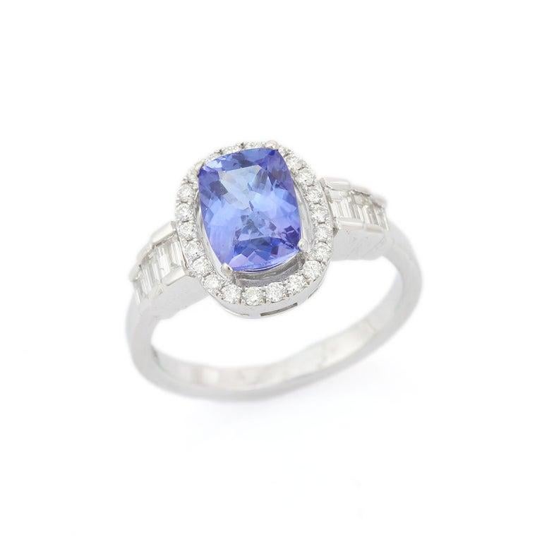 in vendita:  Anello nuziale a raggiera con tanzanite e diamanti da 1,54 carati e taglio a cuscino in oro bianco 18 carati 5