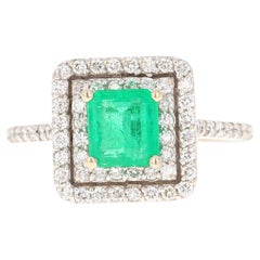 Bague de fiançailles en or blanc 18 carats avec diamants et émeraude de 1,54 carat