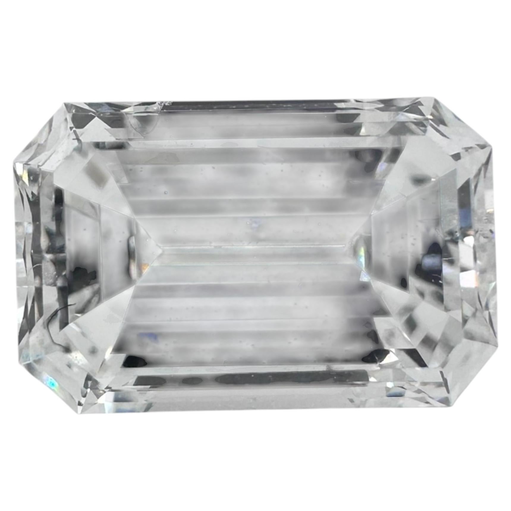 1,54 Karat GIA-zertifizierter SI1, Farbe F, Naturdiamant im Smaragdschliff.