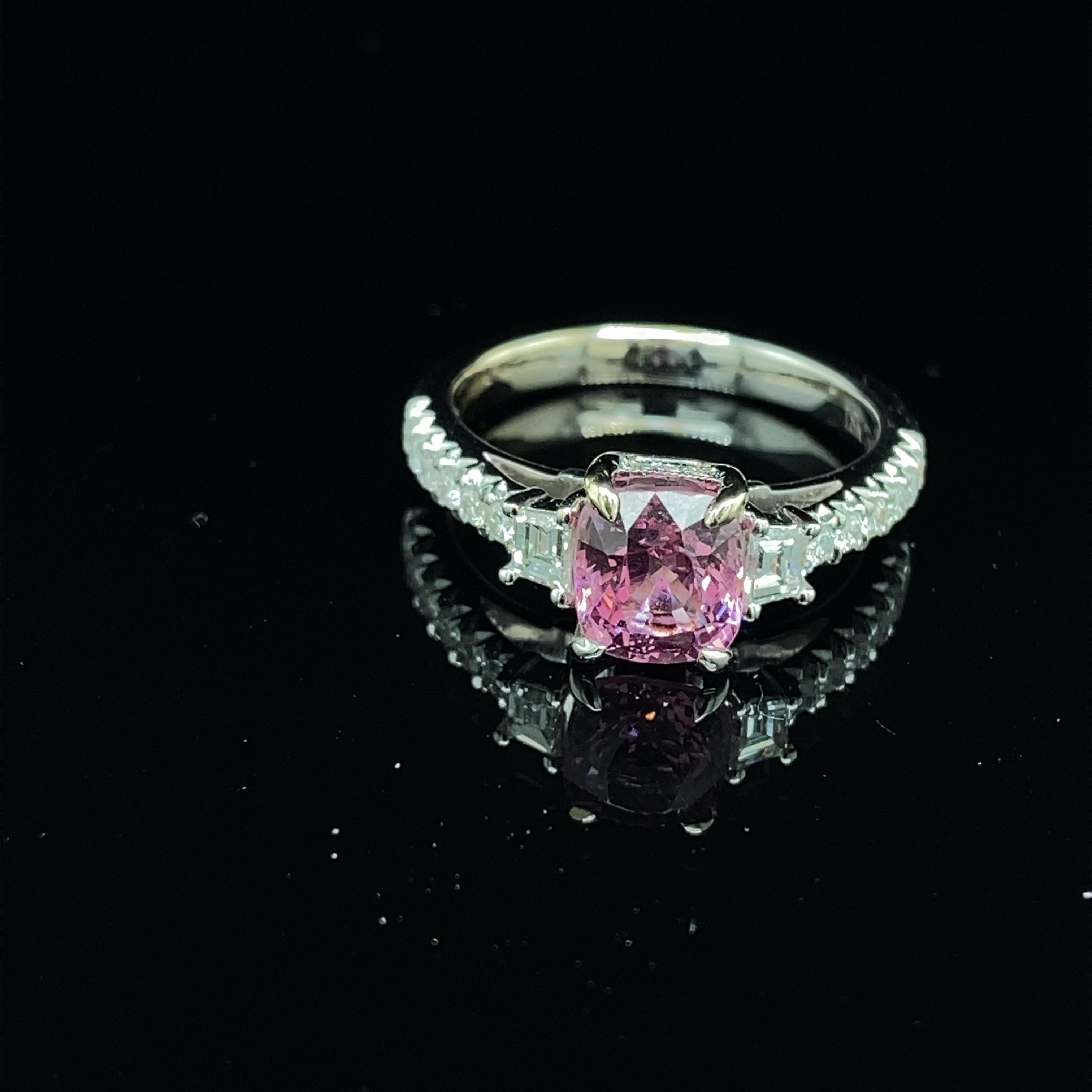 1.54 Carat GRS Certified Burma No Heat Pink Spinel and White Diamond Gold Ring In New Condition For Sale In Hong Kong, HK