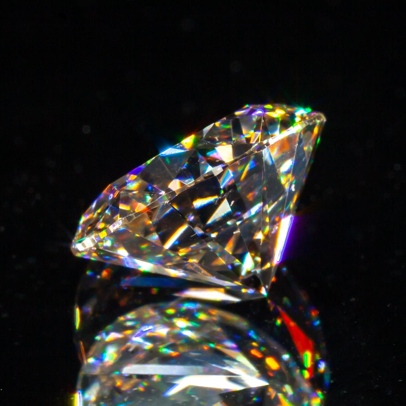 Taglio rotondo 1,54 Carati sciolti L/VS2 Diamante rotondo taglio Brilliante Certificato GIA in vendita