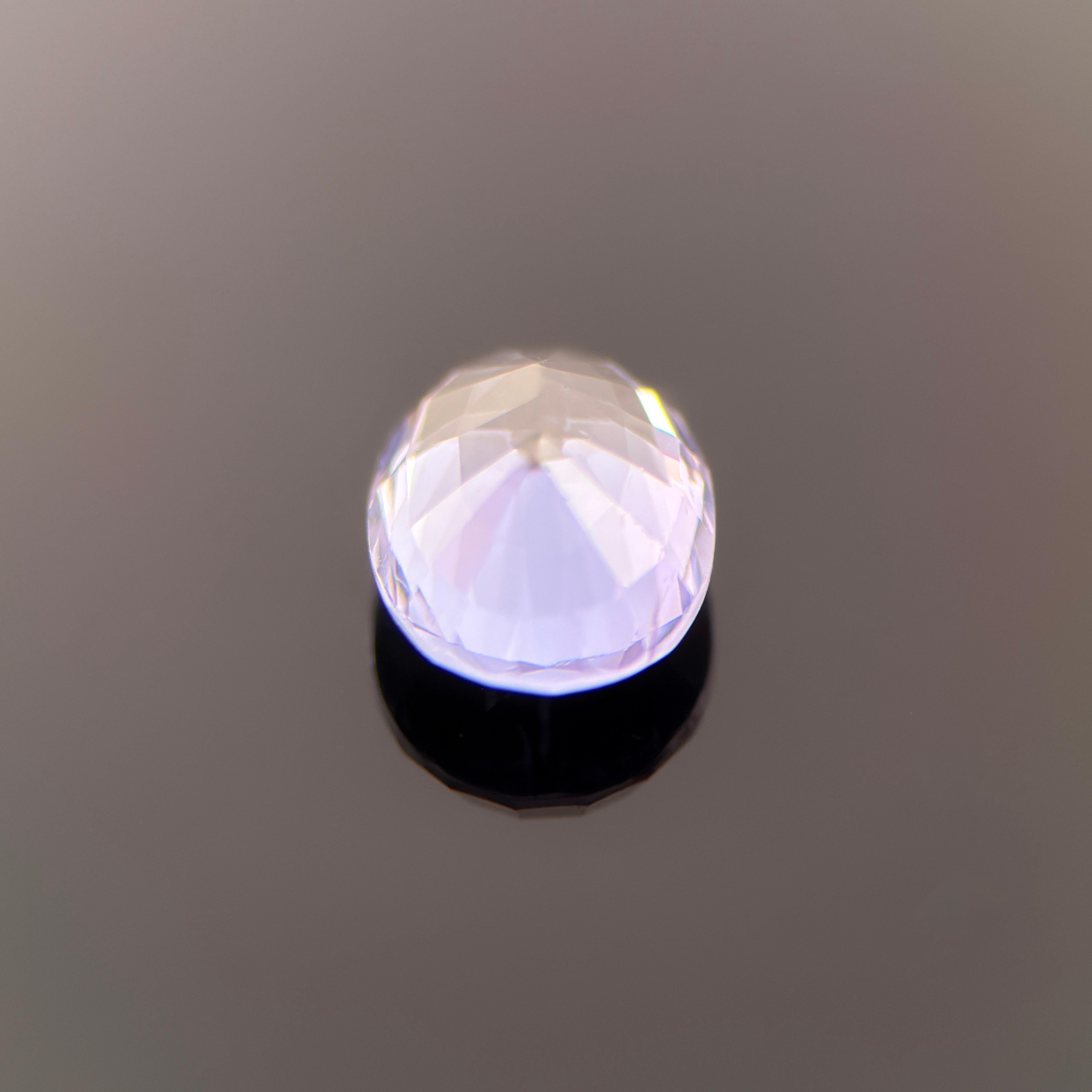 1,54-Karat natürlicher blauer Spinell - lebhaftes Hellviolettblau im Ovalschliff, unbehandelt im Angebot 2