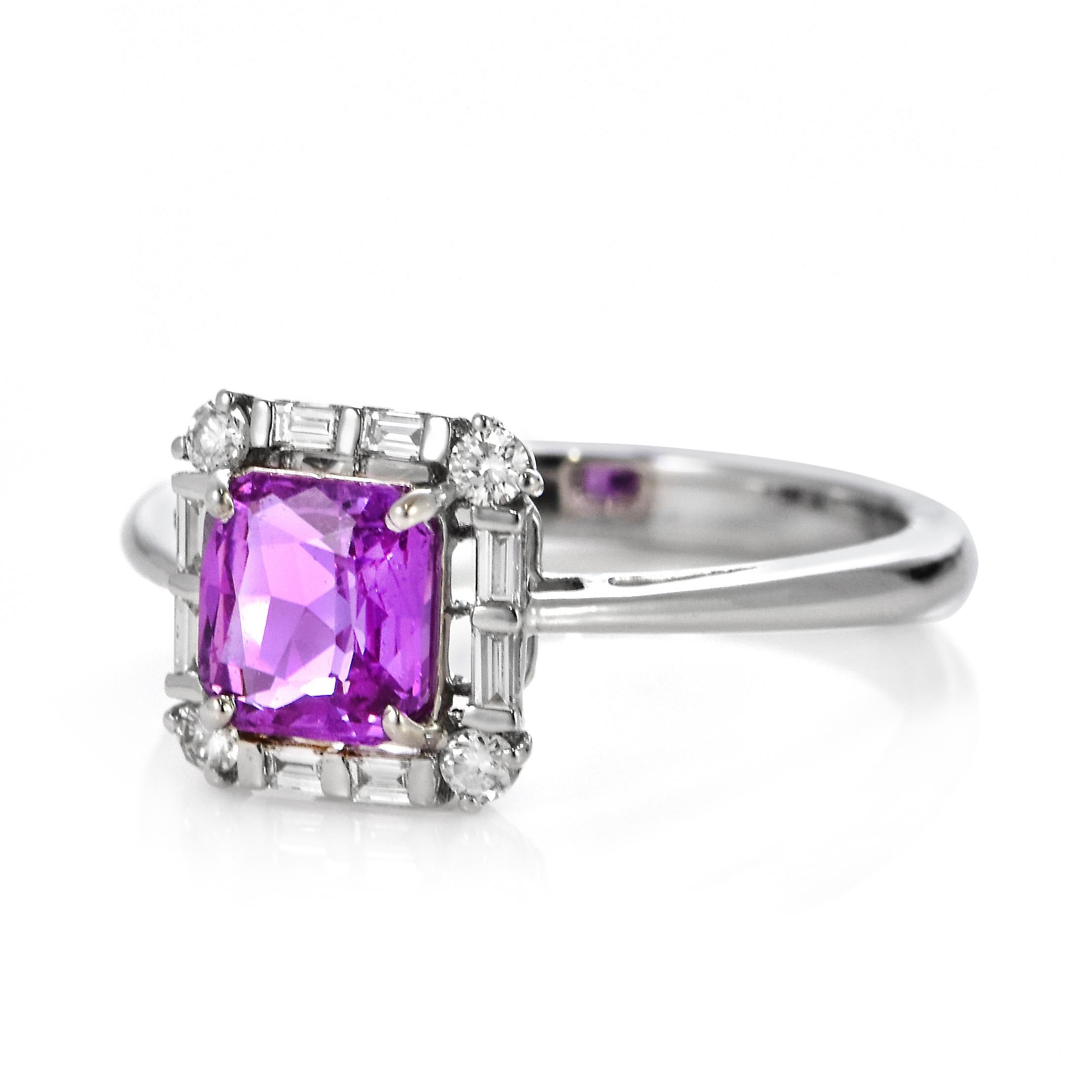 1.54 Carat Natural Pink Sapphire and Diamond Ring Made in 18K White Gold In New Condition In Tokyo, JP