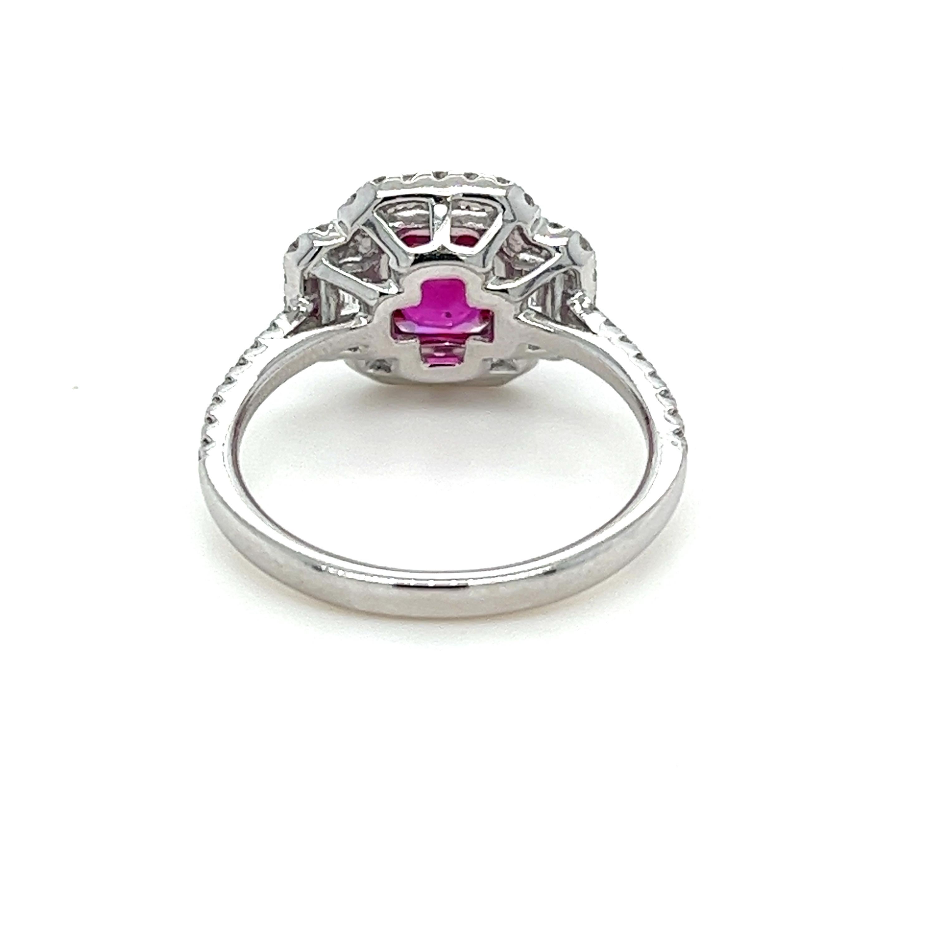 1,54 Karat unbehandelter Rubin & Diamantring aus 18 Karat Weißgold GIA zertifiziert (Moderne) im Angebot