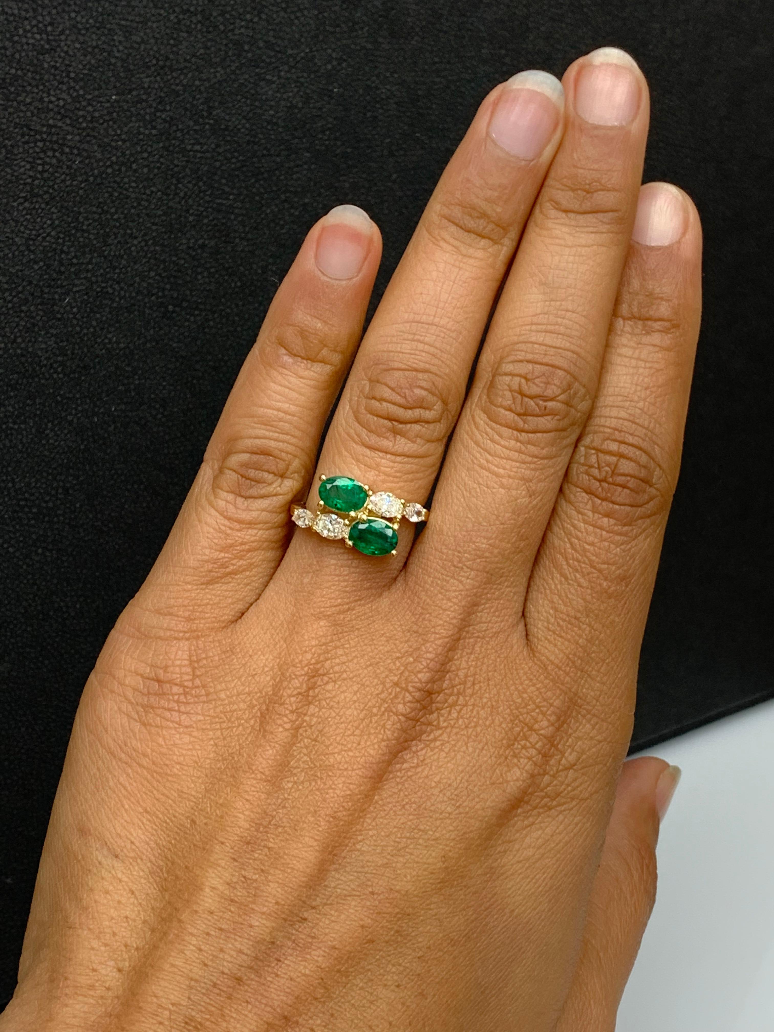 1.54 Carat Oval Cut Emerald Diamond Toi Et Moi Engagement Ring 14K Yellow Gold For Sale 5