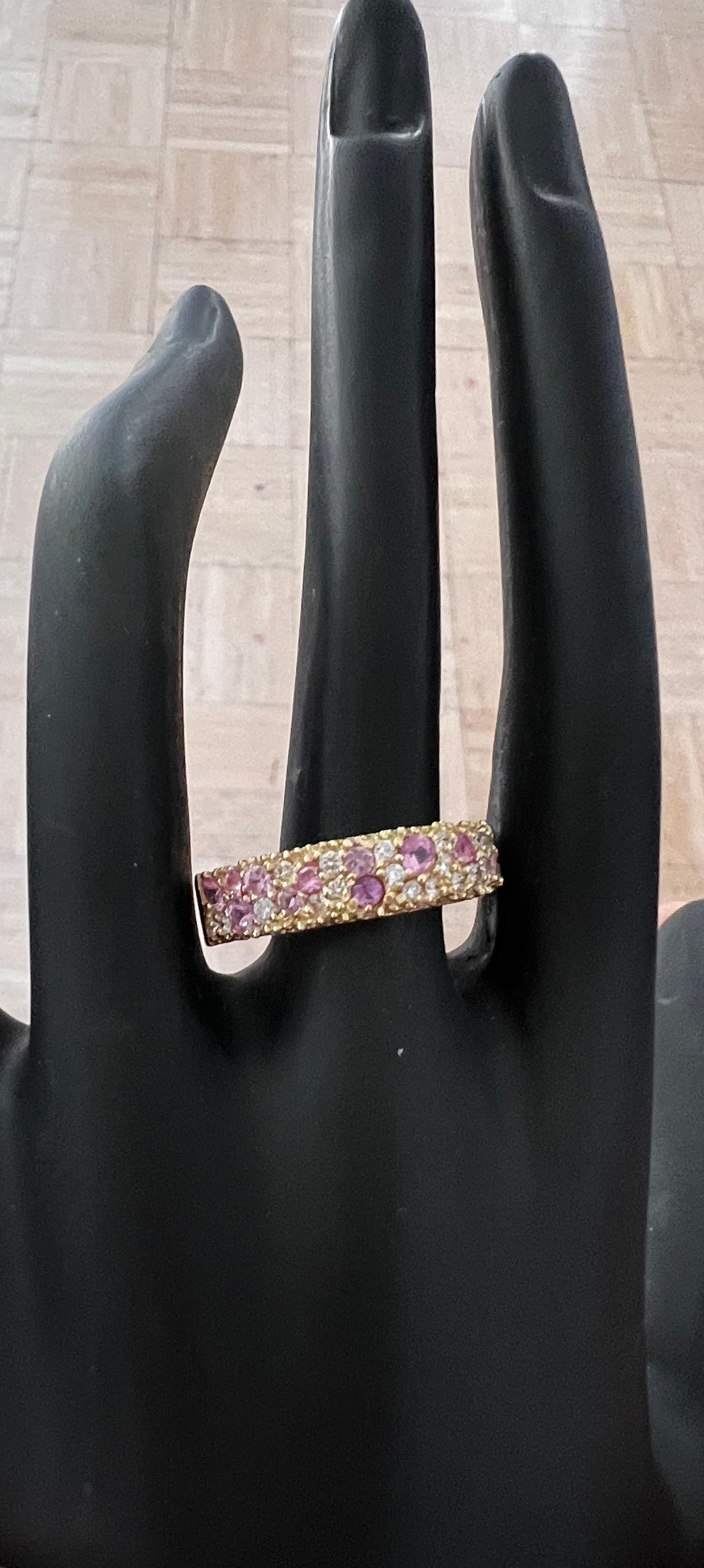 1.54 Carat Pink Sapphire Diamond Bridal Band 18 Karat Yellow Gold In New Condition For Sale In Los Angeles, CA