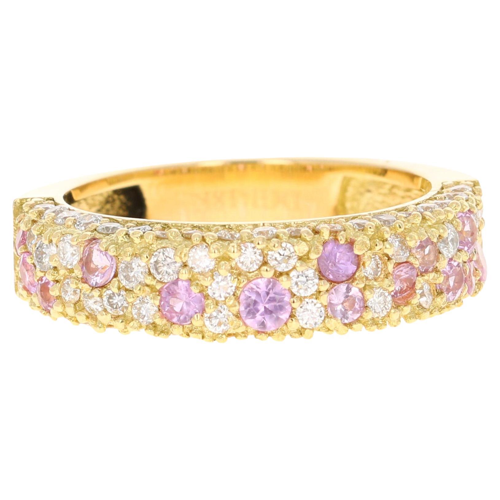 Anneau de mariage en or jaune 18 carats avec diamants et saphir rose de 1,54 carat en vente