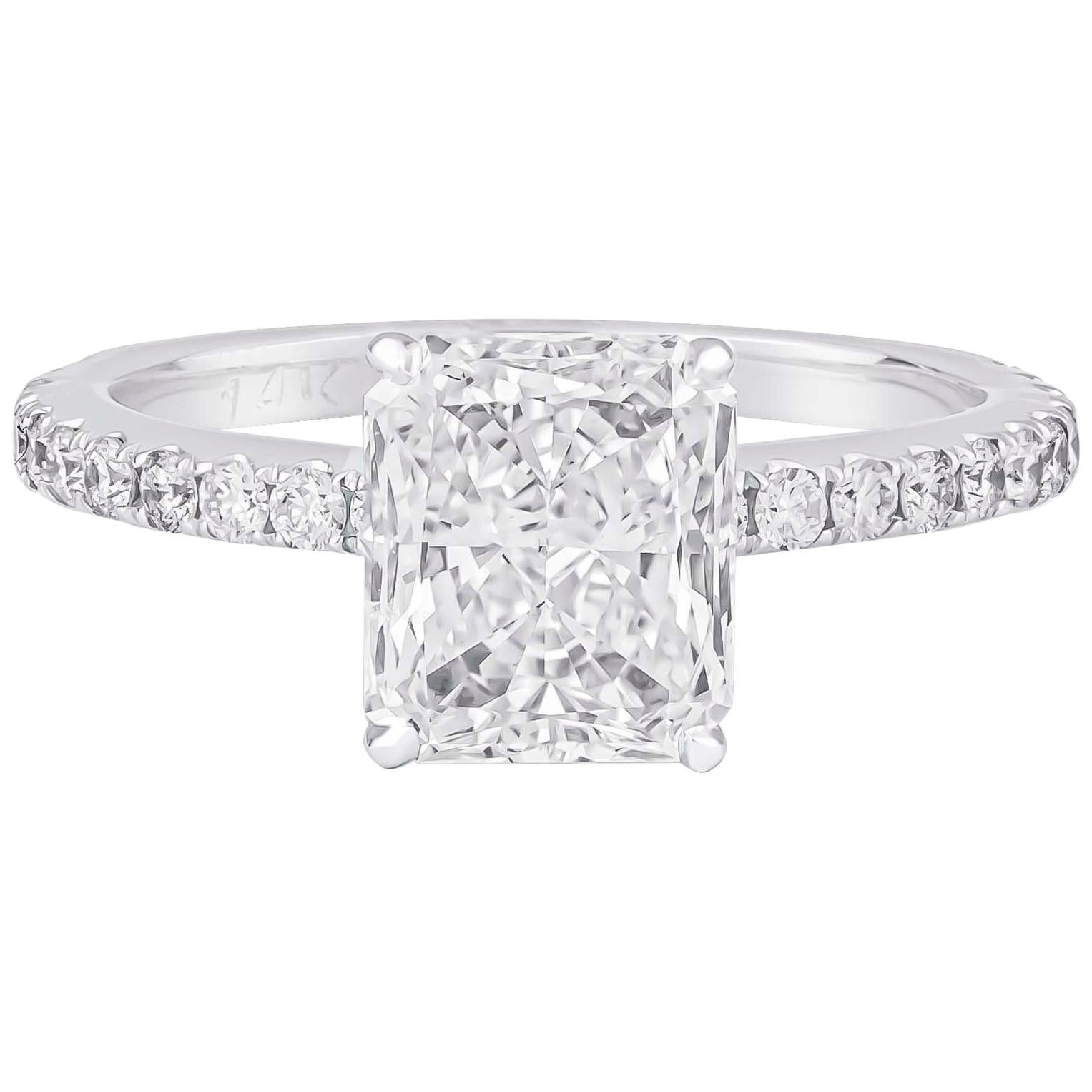 1.54 Carat Radiant Cut 'EGL' Diamond Engagement Ring, 18 Karat