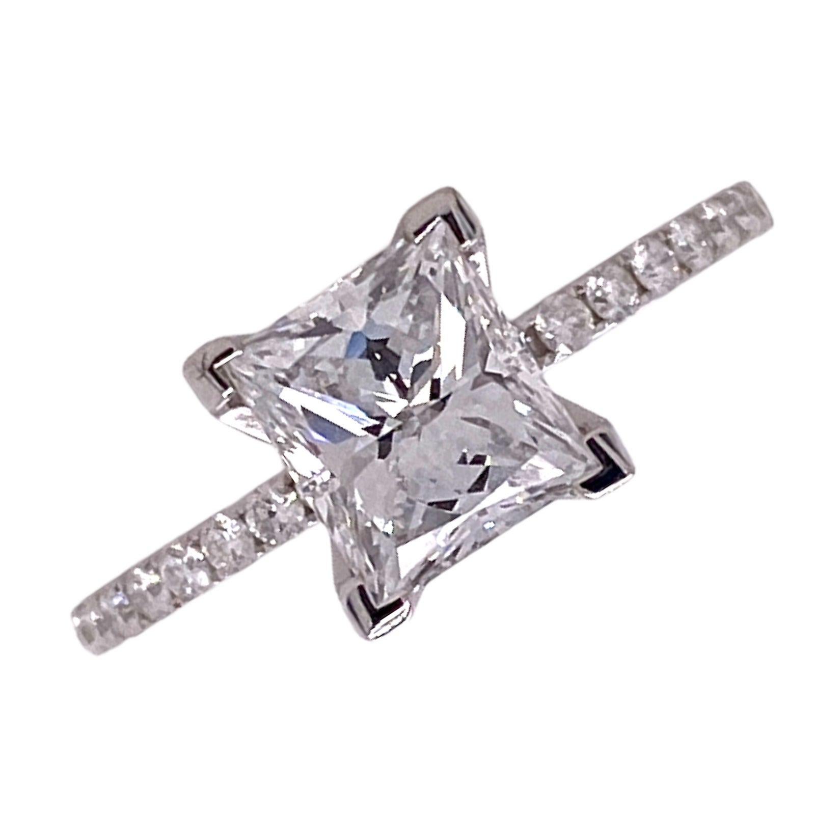1.54 Carat Radiant Diamond Engagement Ring 18 Karat White Gold Modern GIA D/VVS1 For Sale