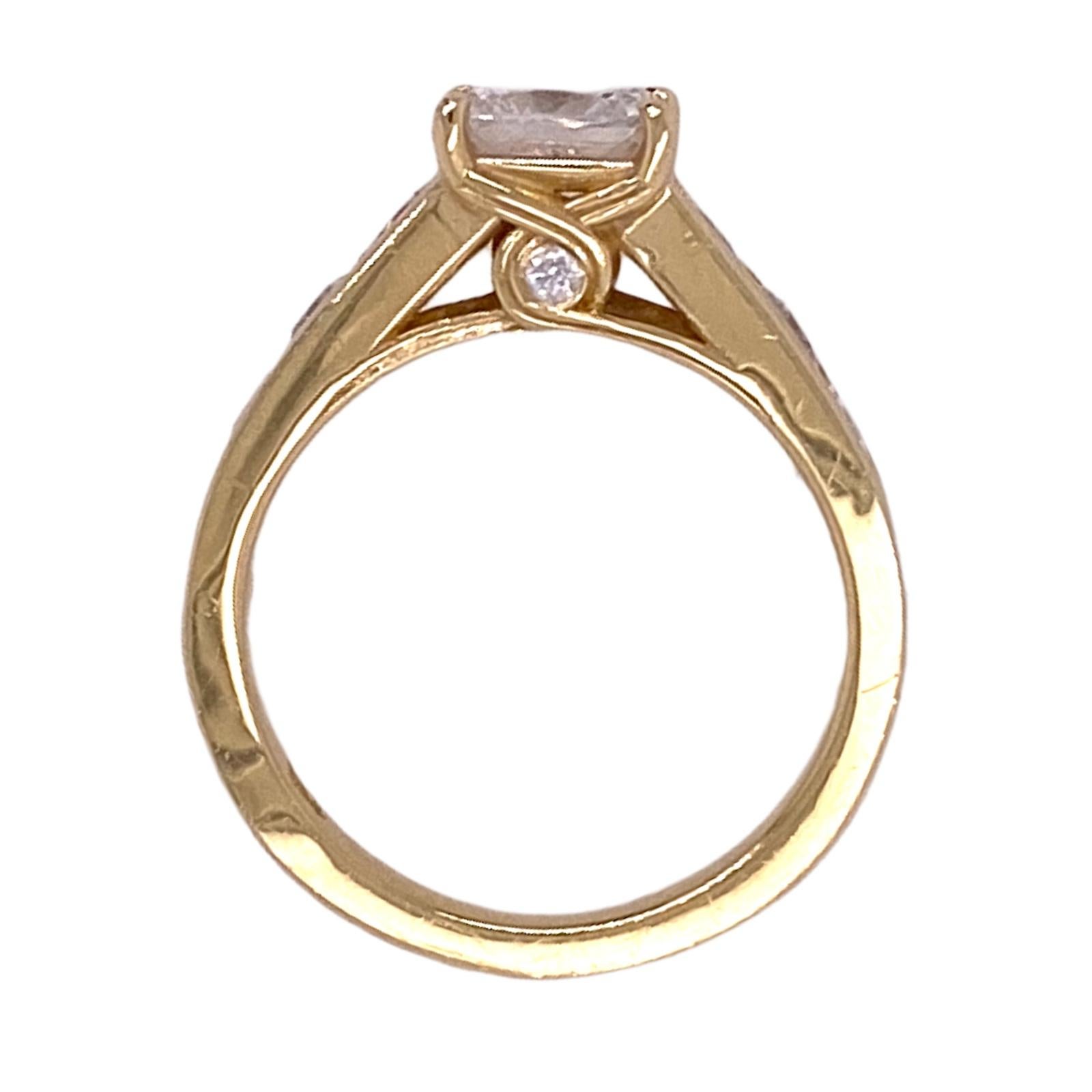Radiant Cut 1.54 Carat Radiant Diamond Yellow Gold Engagment Ring D/VVS1 GIA
