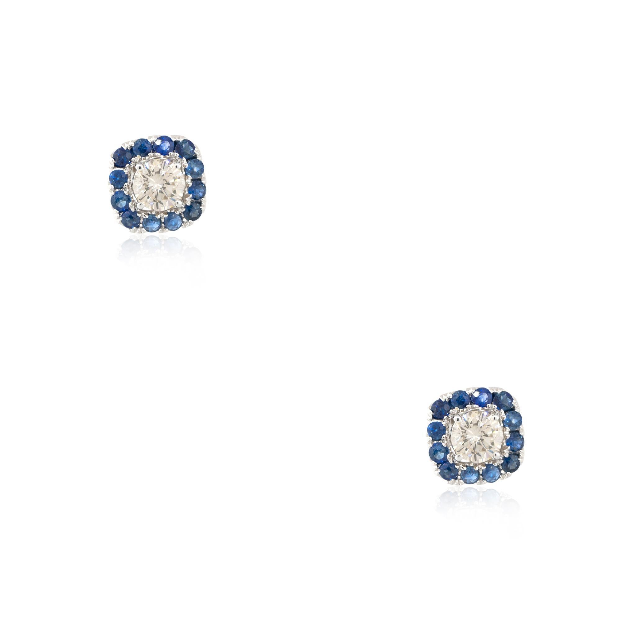 1.54 Carat Sapphire Stud Earring Jackets 18 Karat in Stock In Excellent Condition For Sale In Boca Raton, FL