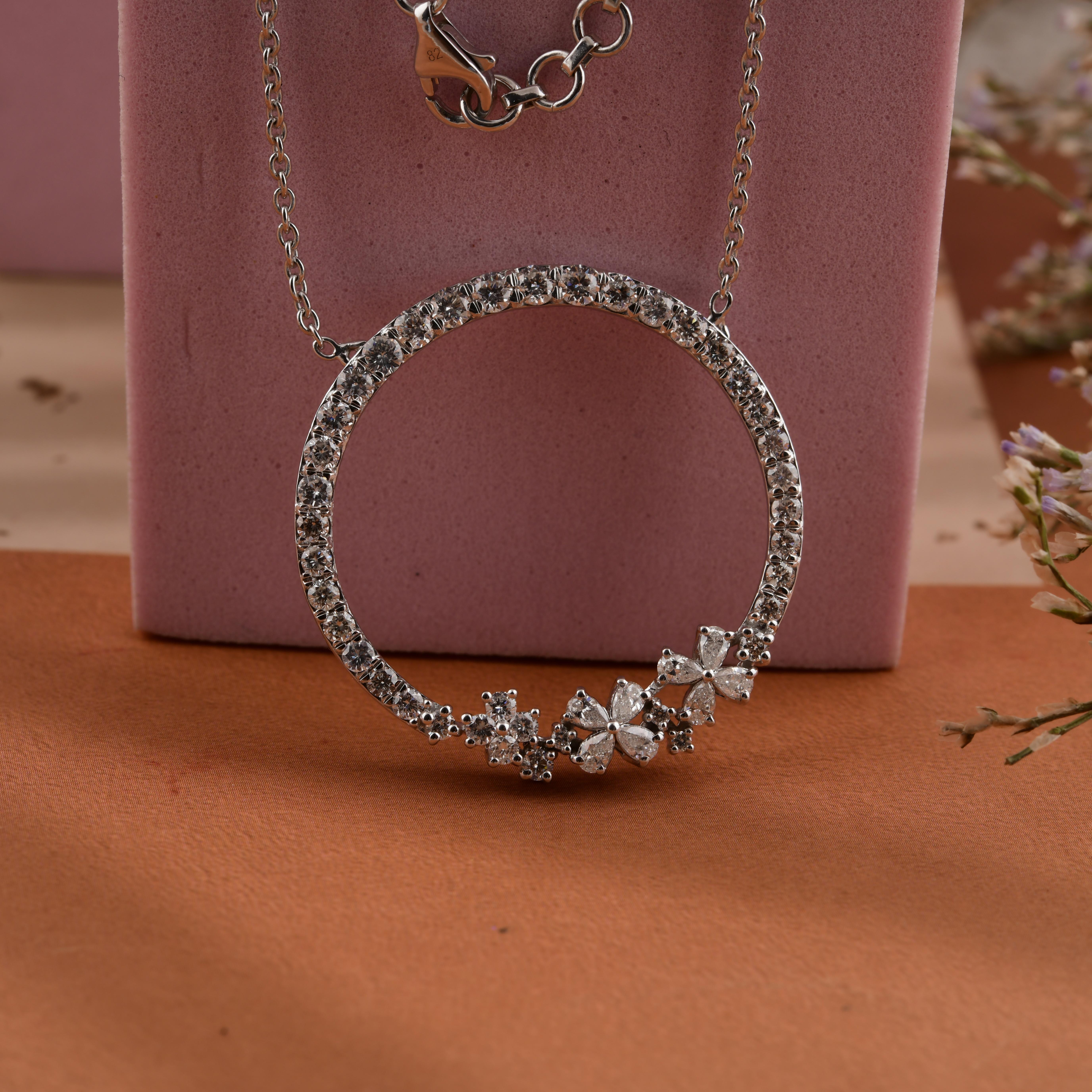 Moderno 1,54 carati SI/H Pear Round Diamond Circle Pendant Gioielli in oro bianco 18 carati in vendita