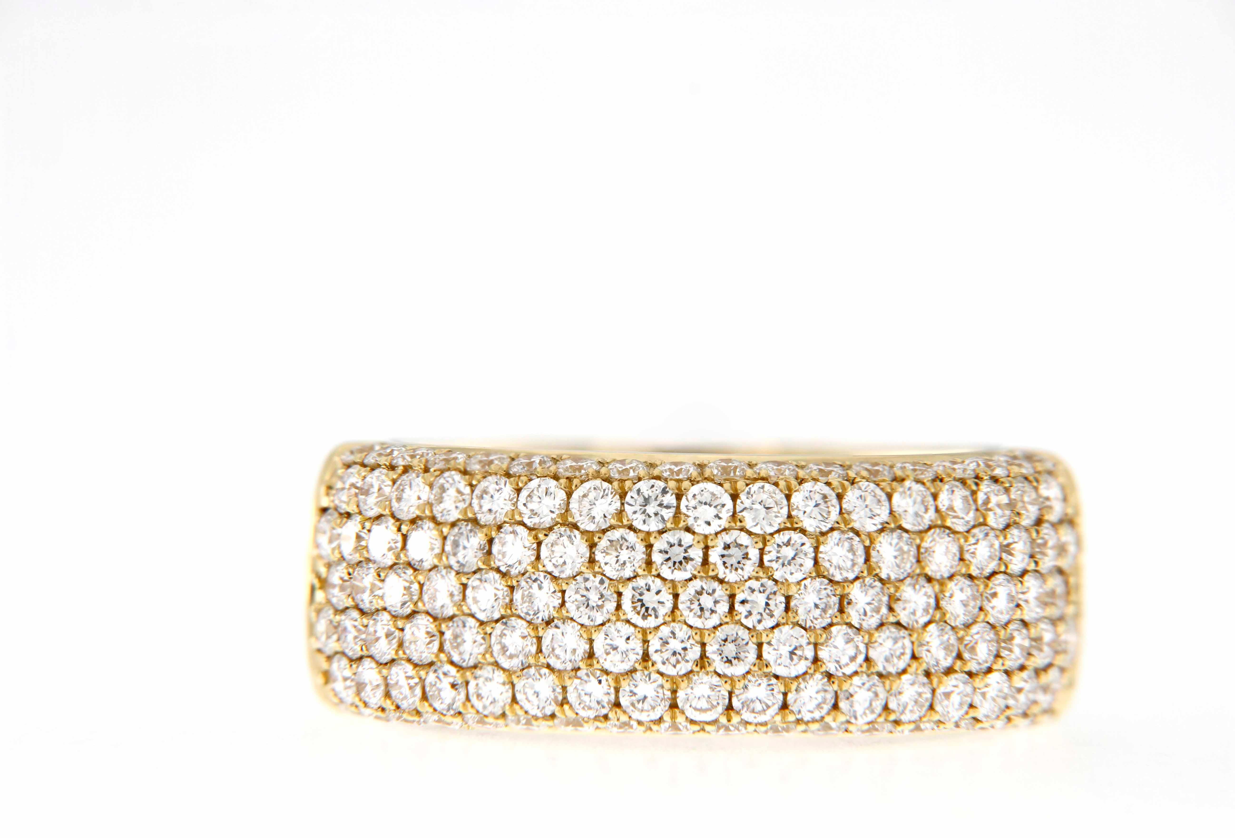 1,54 quilates Anillo de Vestido Clásico Micropave de Diamantes en Oro Amarillo de 18 quilates Corte brillante en venta