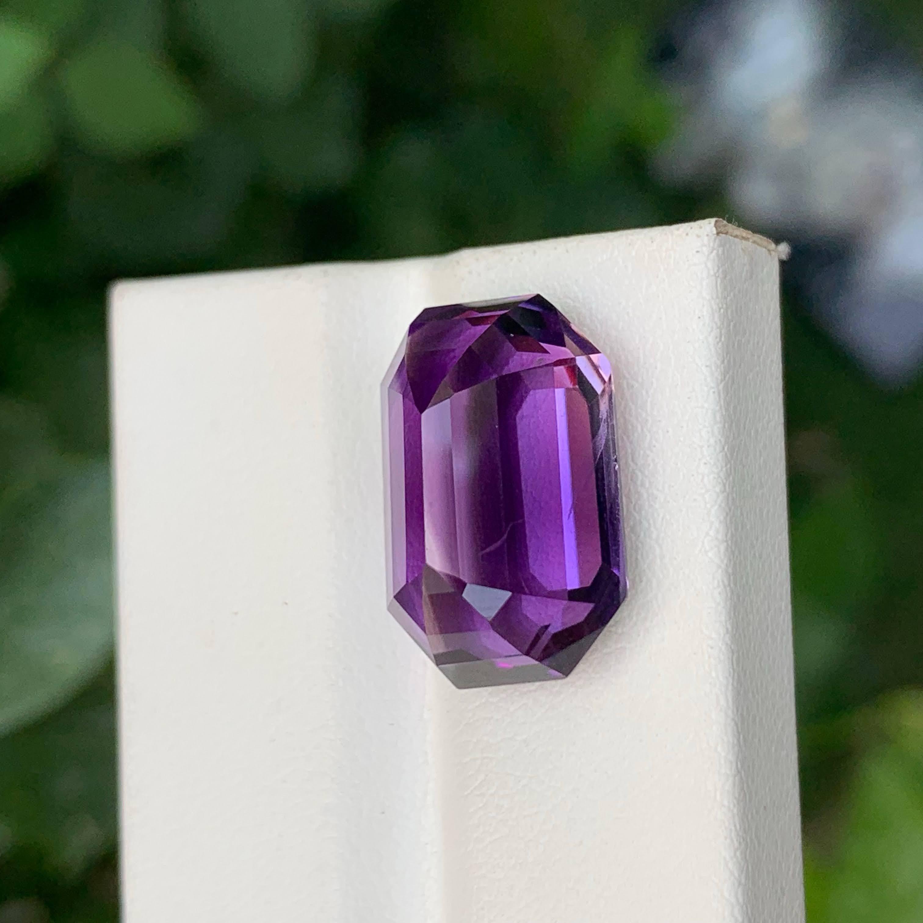 15,40 Karat Natürlicher Loser Lila Amethyst Stein Smaragd Schliff Brasilianischer Edelstein (Moderne) im Angebot