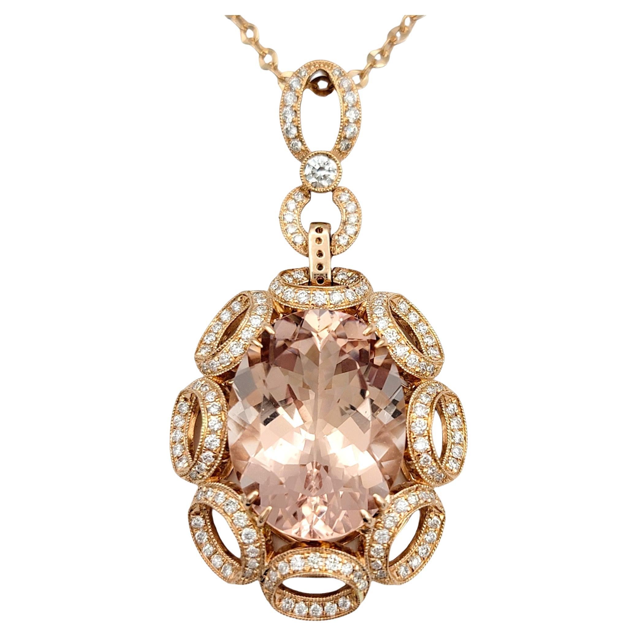Collar Colgante Morganita Oval de 15,43 Quilates con Diamantes en Oro Rosa de 14 Kilates
