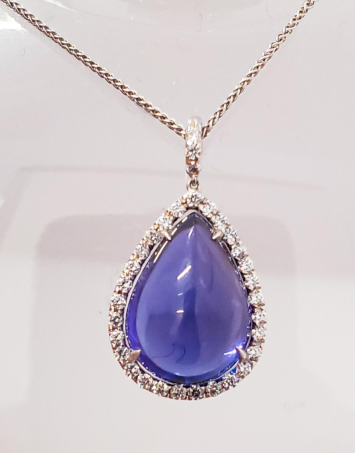 Contemporary 15.43 Carat Tanzanite and Diamond Pendant Necklace in 18 Karat White Gold For Sale