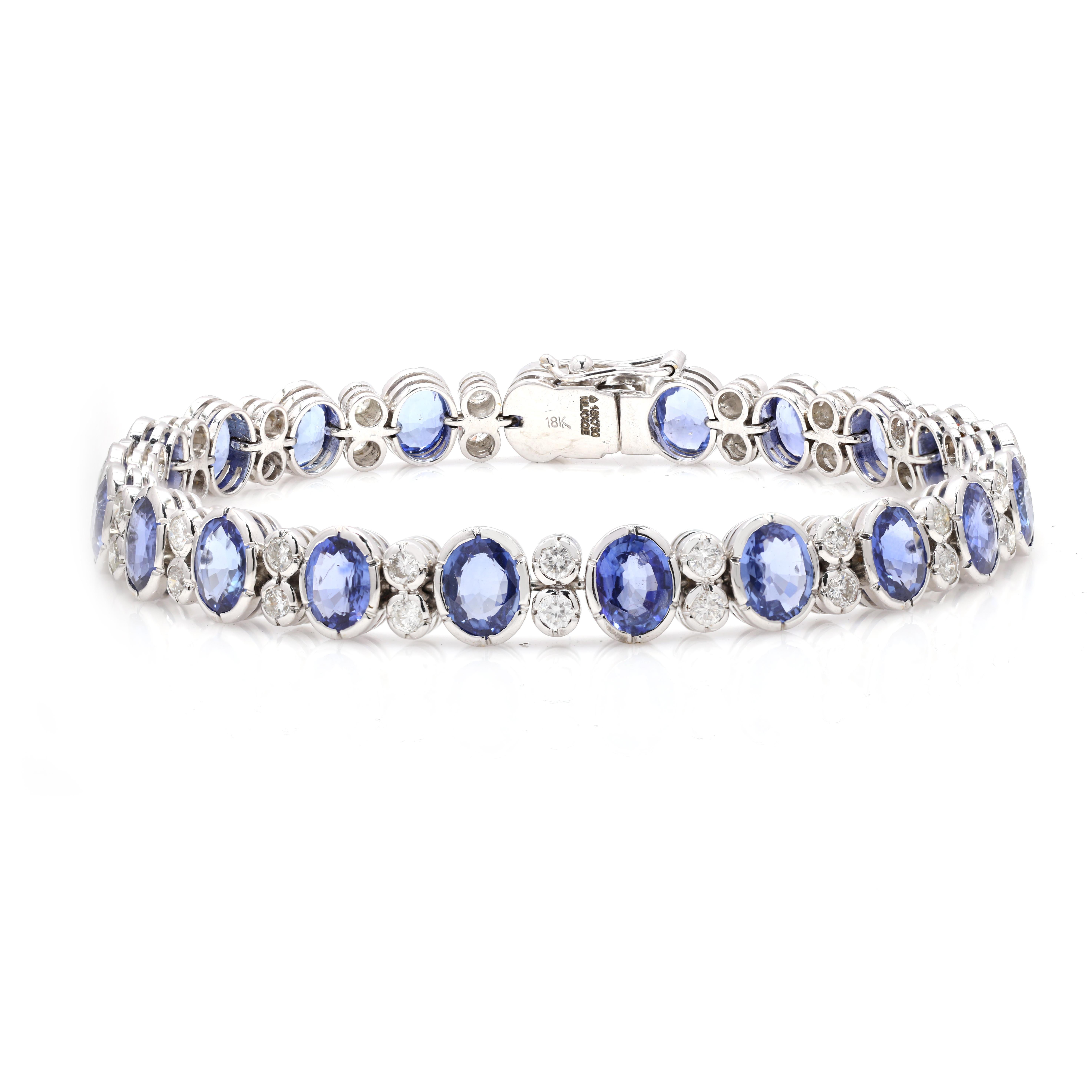 Oval Cut 15.45 Carat Blue Sapphire Wedding Bracelet with Diamonds Inset 18K White Gold For Sale