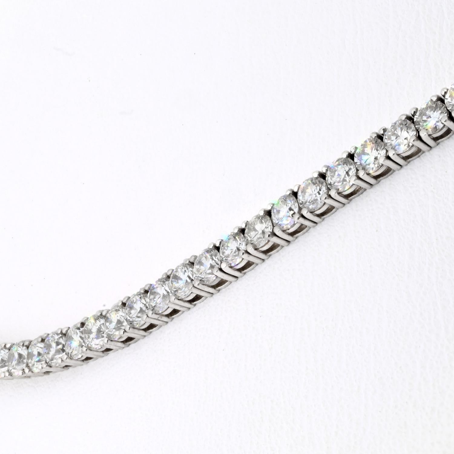 Round Cut 15.45cttw Round Diamond Riviera 14K White Gold Necklace For Sale