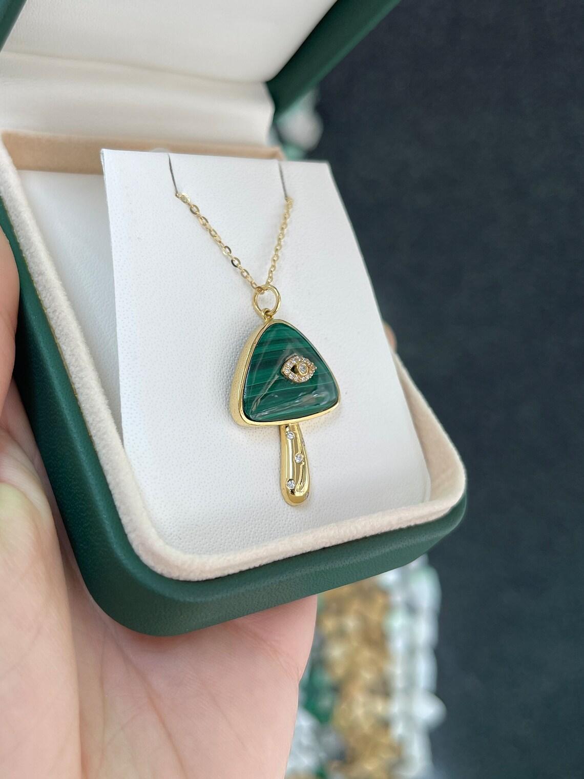Round Cut 15.45tcw 14K Malachite & Diamond Mushroom Evil Eye Pendant Necklace Bezel Set For Sale