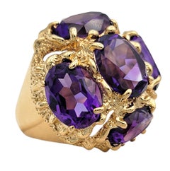15.48 Carats Total Oval Cut Amethyst Cluster Cocktail Ring 14 Karat Yellow Gold