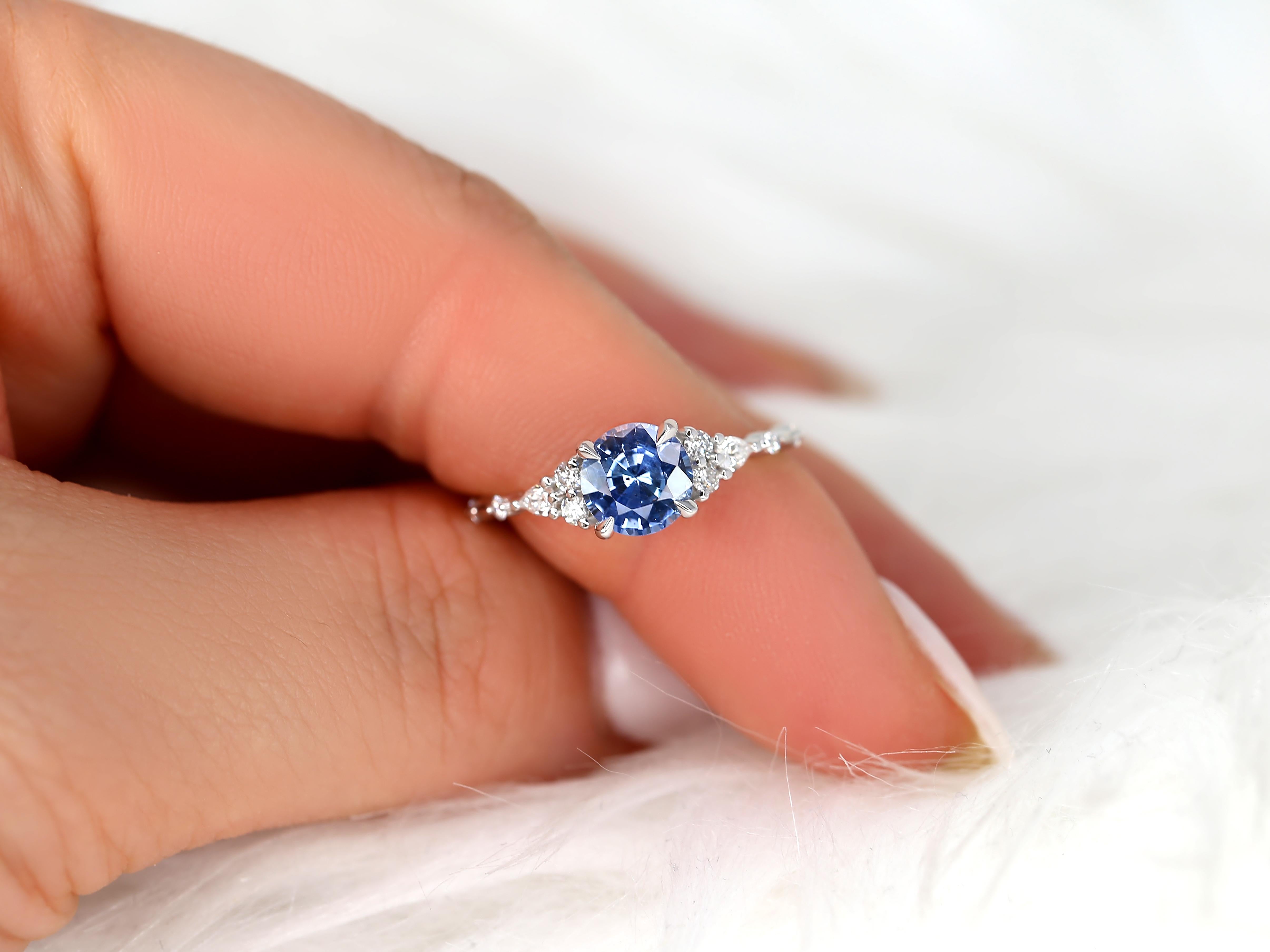 Women's or Men's 1.54ct Anastasia 14kt White Gold Cornflower Sapphire Diamond Cluster Ring For Sale