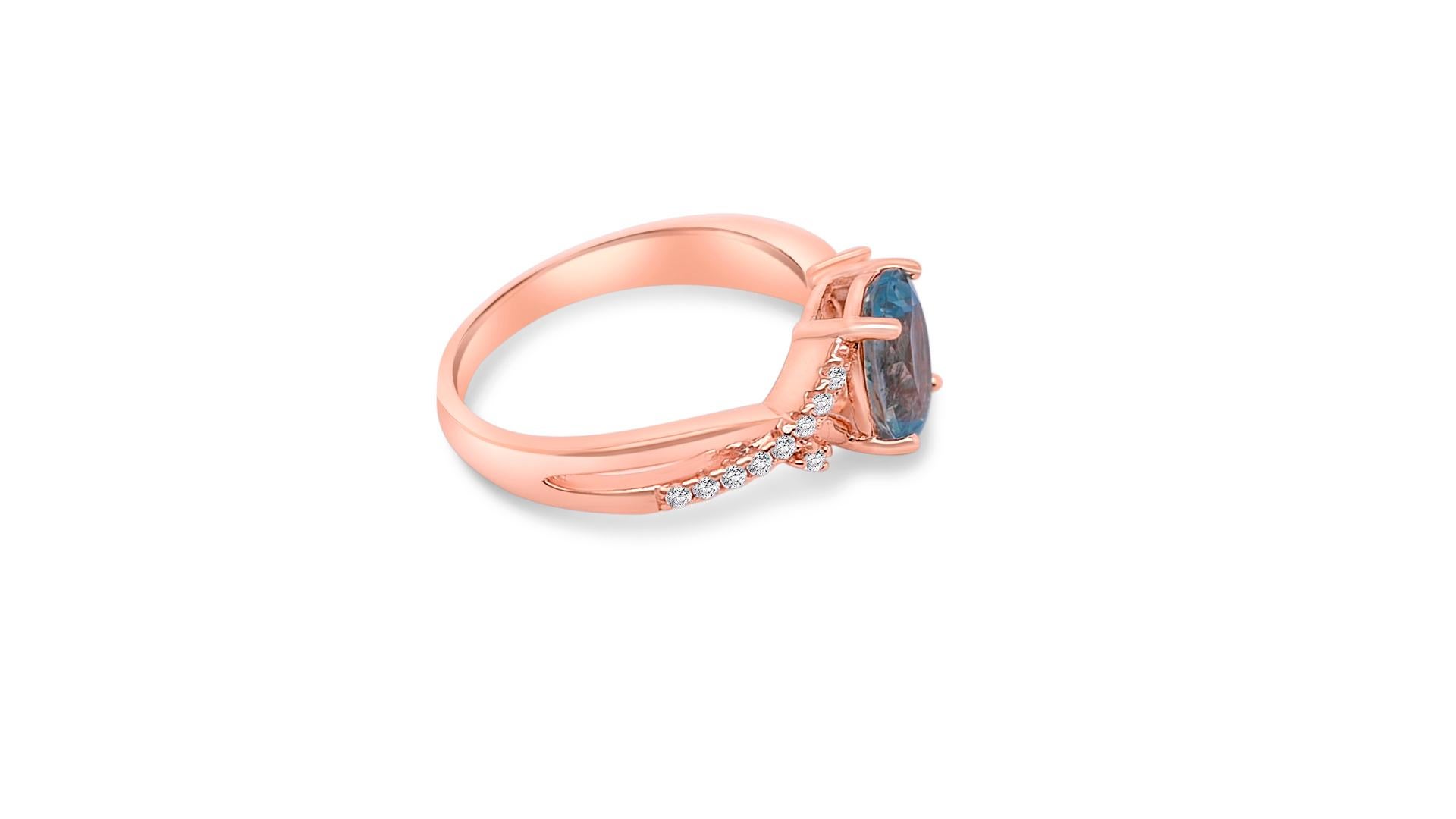 1.54ct Aquamarine 18k Rose Gold over 925 silver Cocktail Ring for woman  In Excellent Condition For Sale In New York, NY