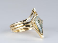 1.54ct Kite Shape Moss Agate with Wedding Bands 14K Yellow Gold Bridal Set R6332
