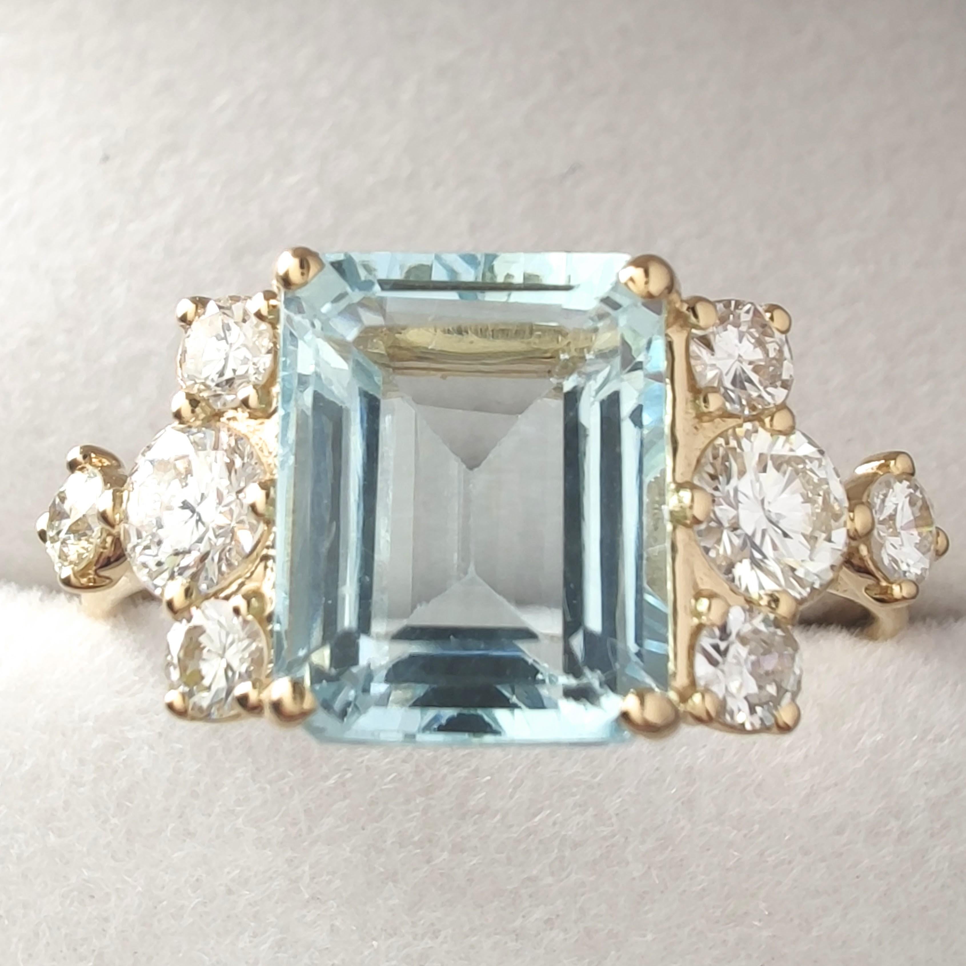 1.54ct Natural Aquamarine 0.47 ct Diamond Ring 18K Yellow Gold – Handmade Contemporáneo en venta