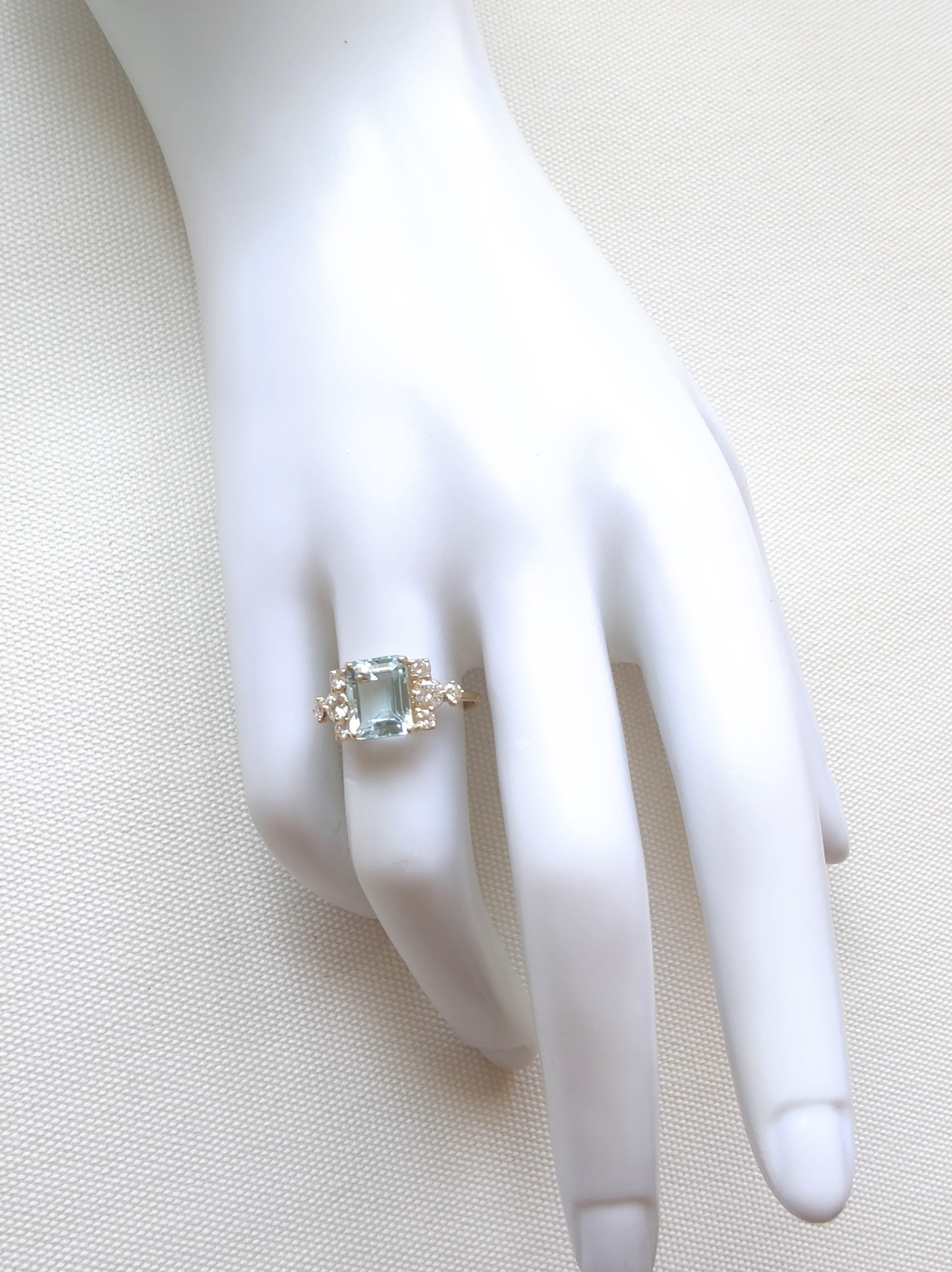 1.54ct Natural Aquamarine 0.47 ct Diamond Ring 18K Yellow Gold – Handmade en venta 1