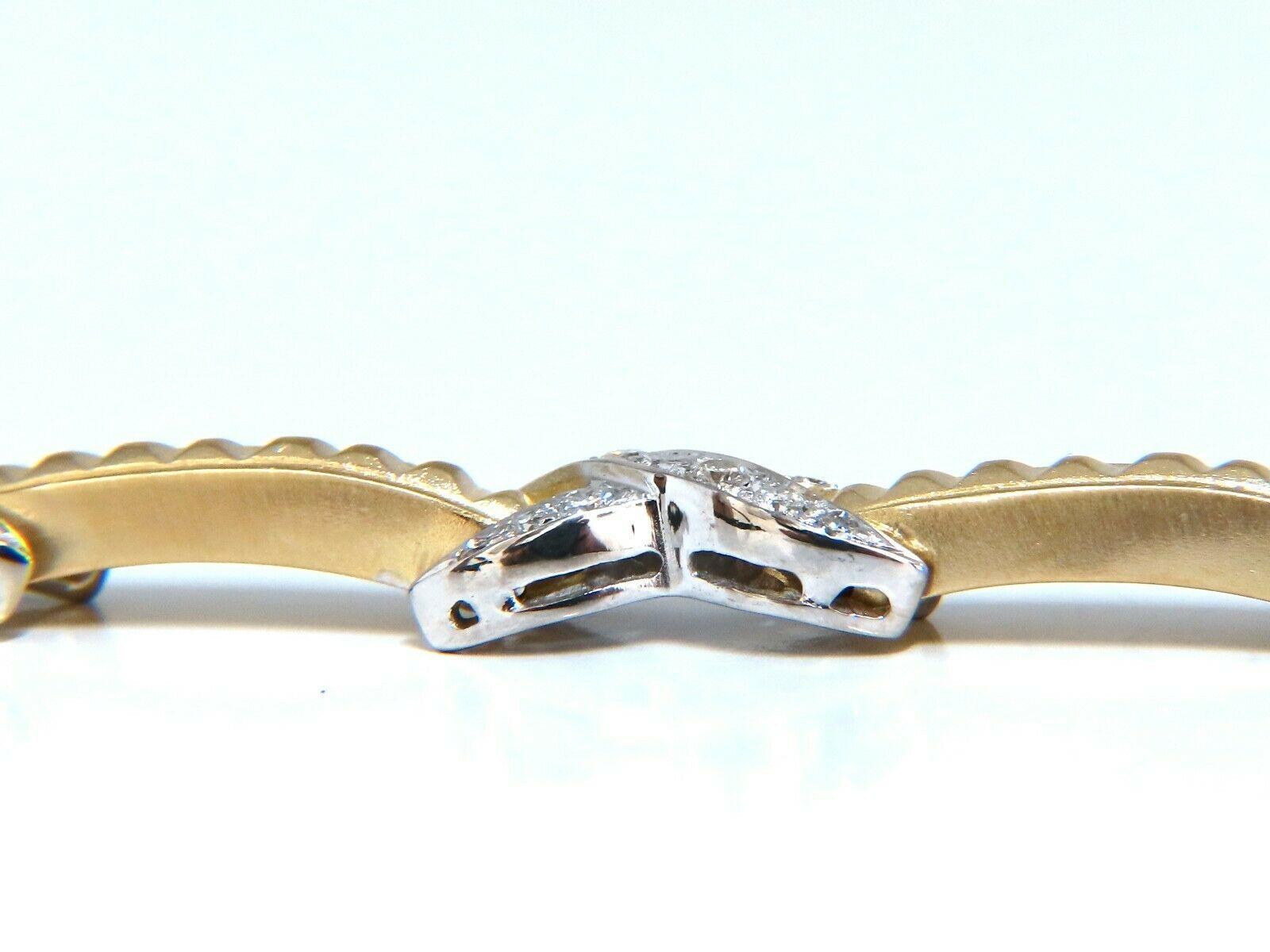 1.54 carats de diamants ronds naturels x bracelet à maillons.

Couleur H si-1 clarté.

or blanc et jaune 14 carats 30,5 grammes

Le bracelet mesure 7,5 pouces de long

9 mm de large 4,8 mm de profondeur

certificat d'évaluation de 16 000 $ à une
