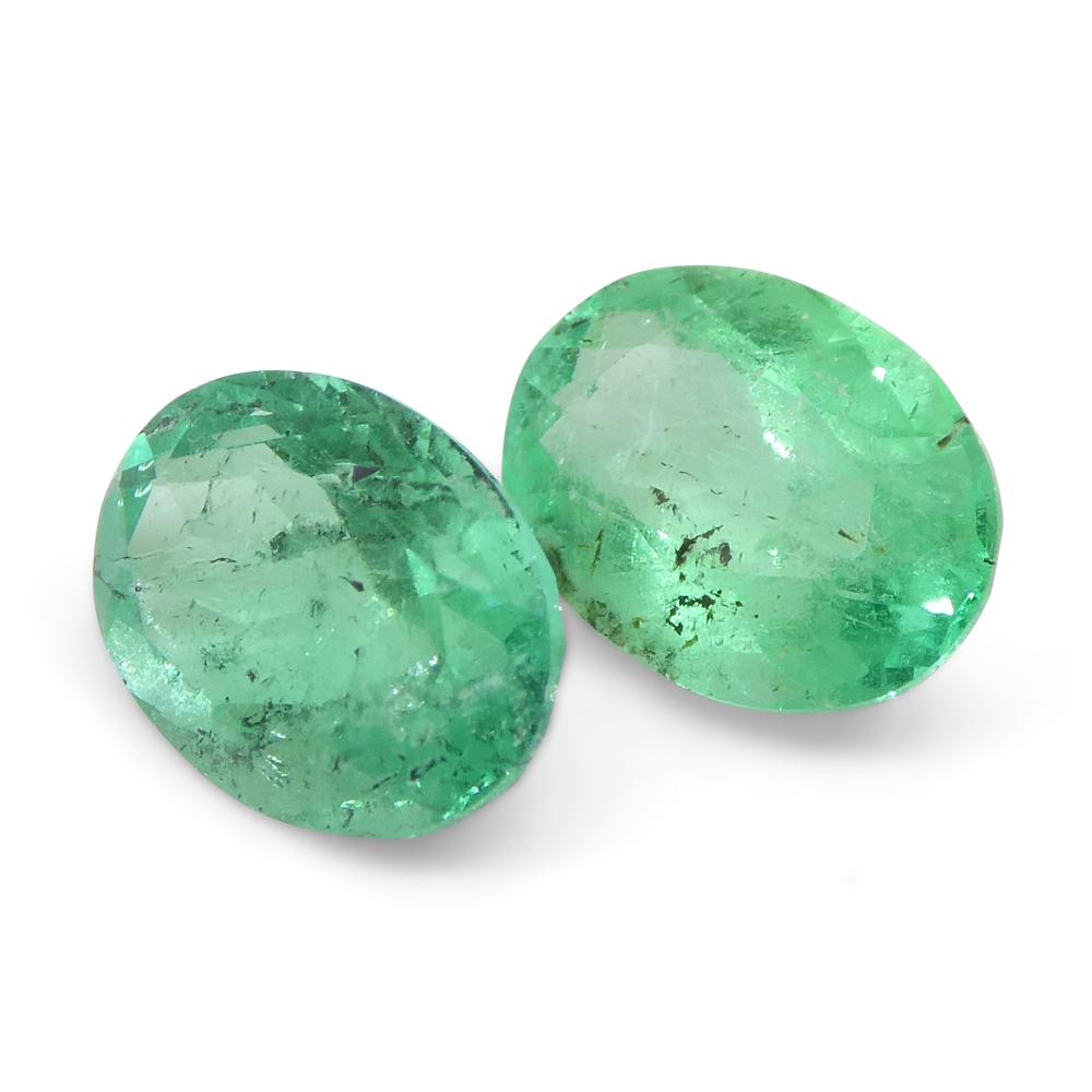 1.54ct Pair Oval Green Emerald from Colombia For Sale 7