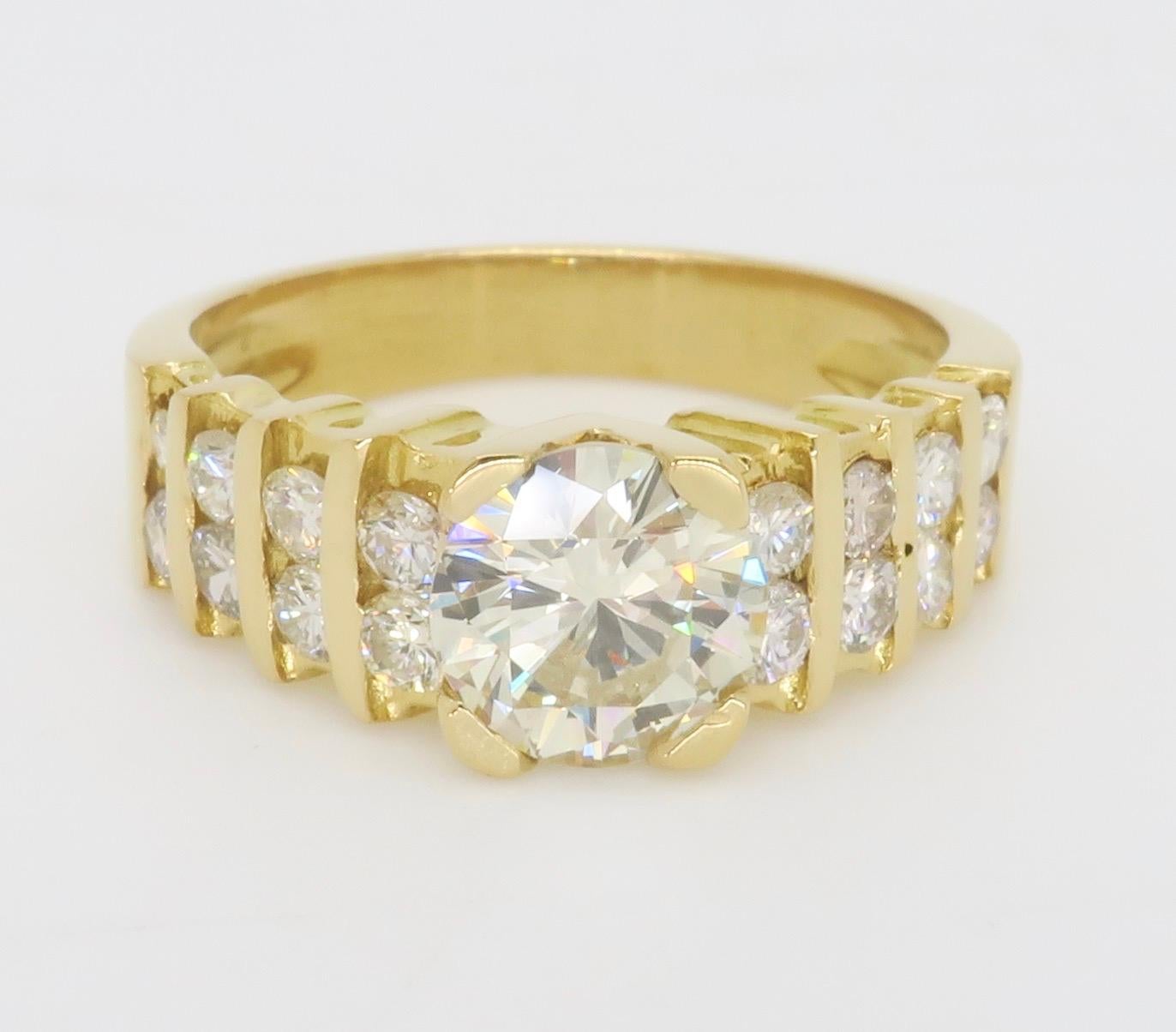 1.54ctw Diamond Encrusted Ring in 14k Yellow Gold For Sale 5