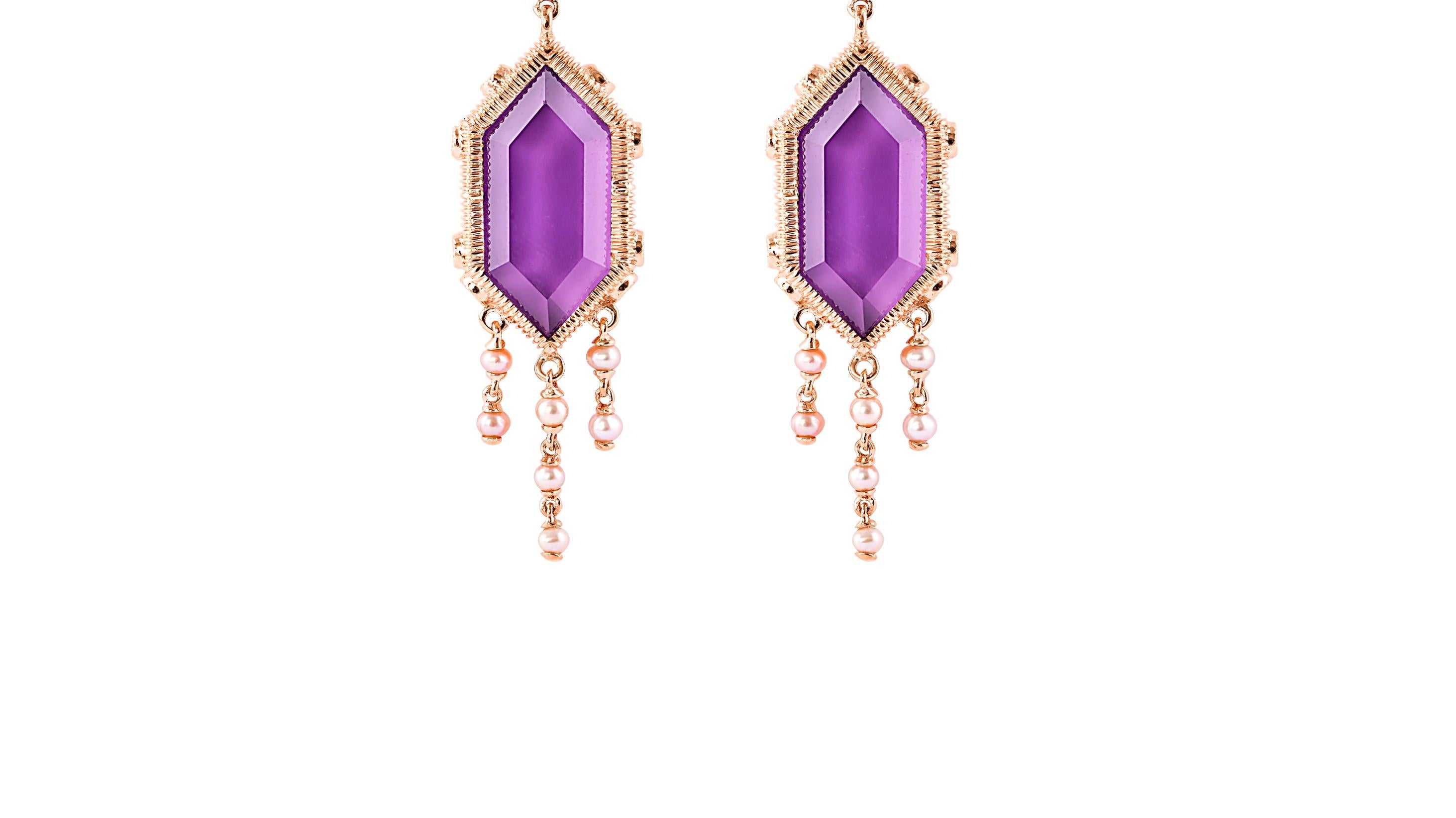 Hexagon Cut 15.5 Carat Amethyst Earring in 18 Karat Rose Gold with Diamonds and Pearls For Sale