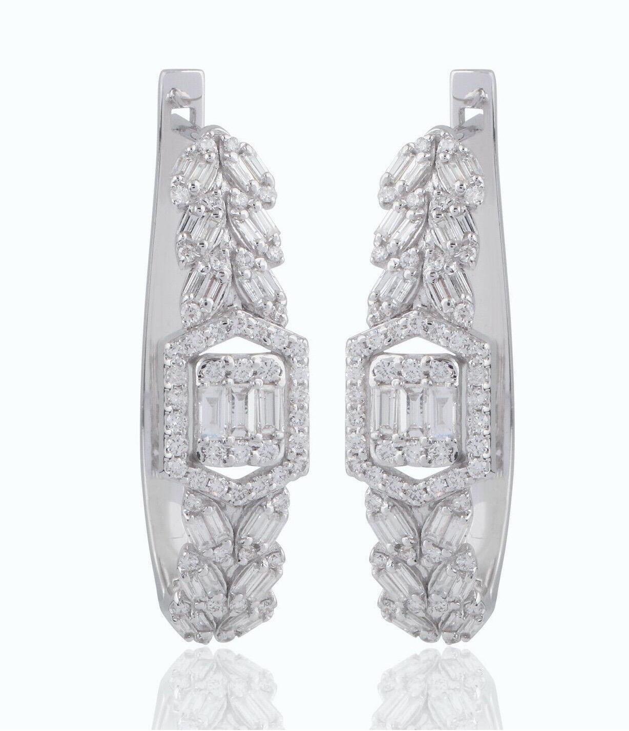 Taglio misto Orecchini a cerchio Huggie con diamante da 1,55 carati in oro bianco 18 carati in vendita