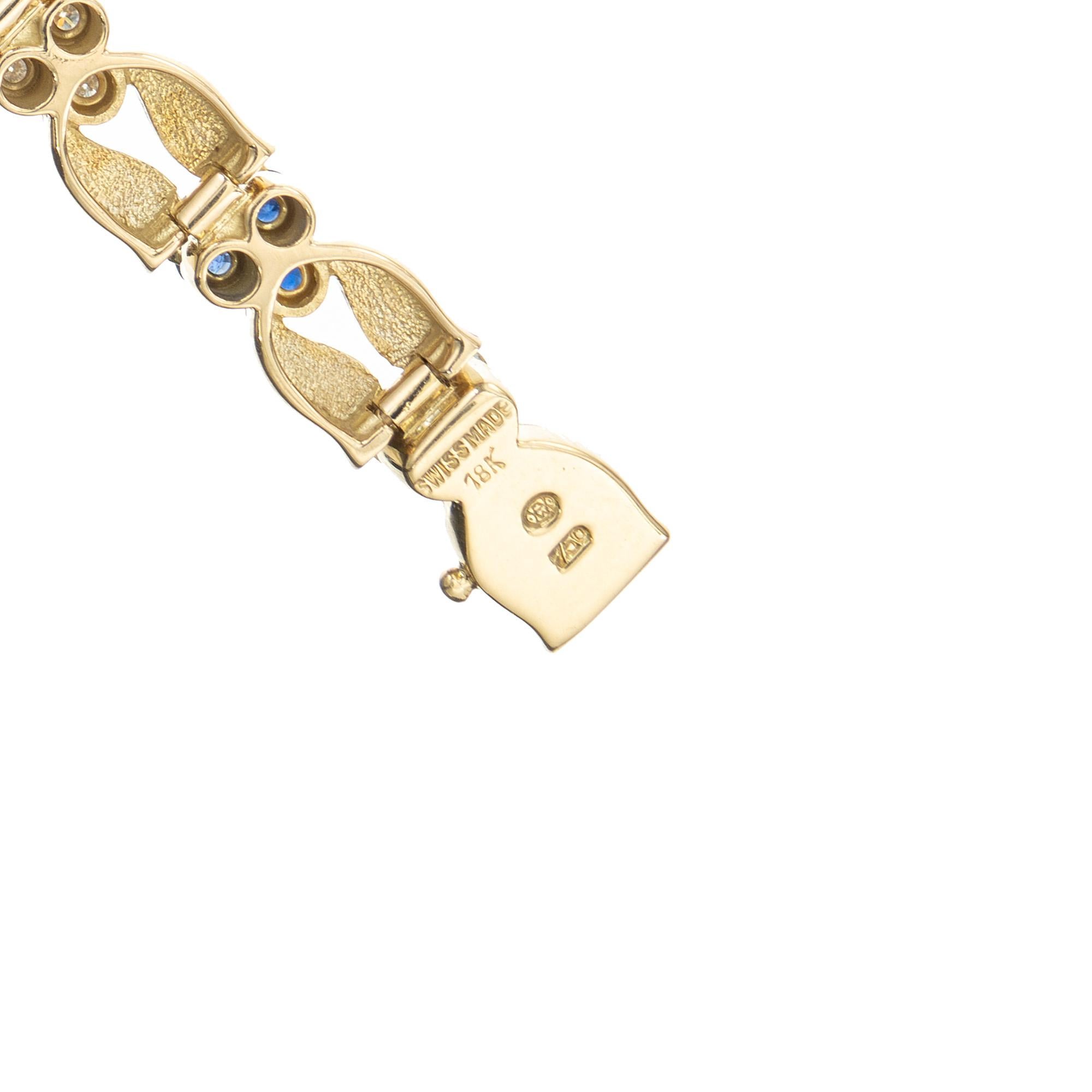 Women's 1.55 Carat Diamond Sapphire Yellow Gold Textured Flower Link Bracelet For Sale