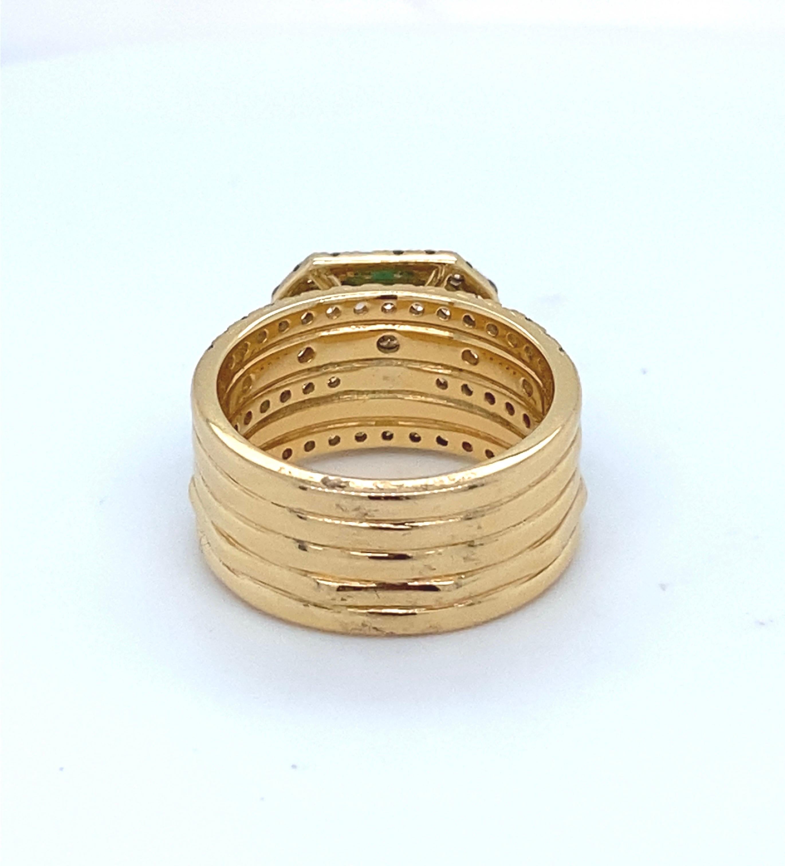1.55 Carat Emerald Diamond Yellow Gold Ring For Sale 4
