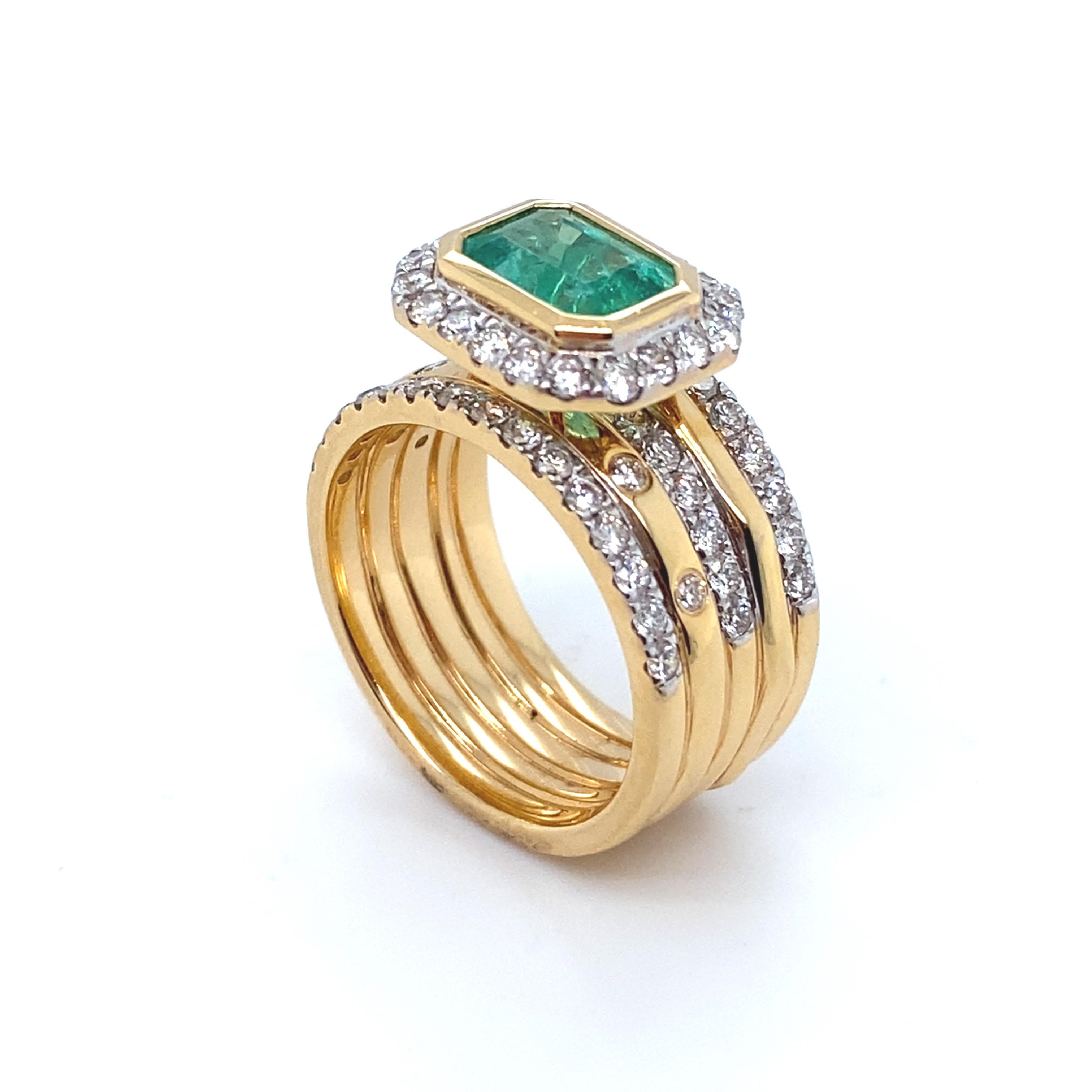 Artisan 1.55 Carat Emerald Diamond Yellow Gold Ring For Sale