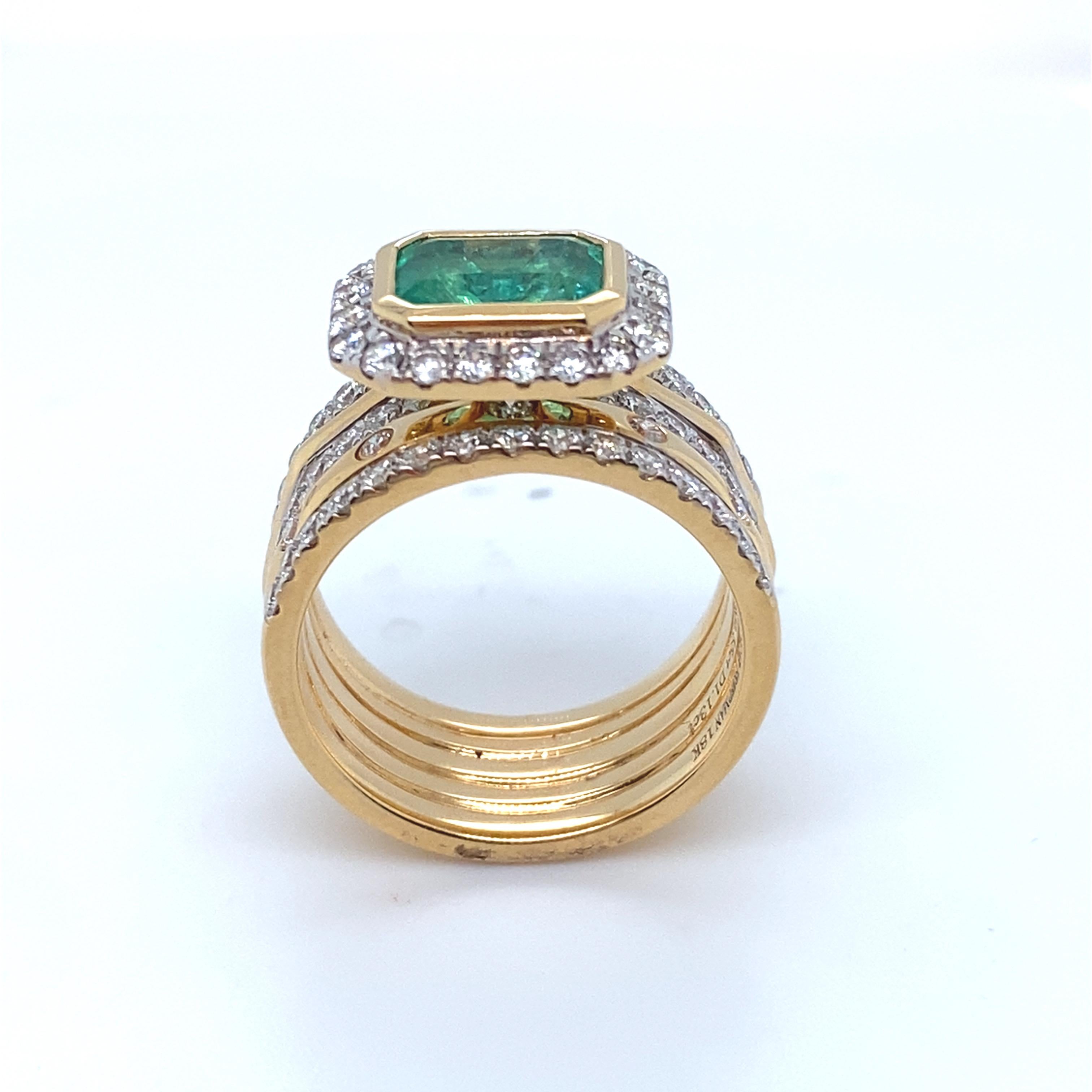 Emerald Cut 1.55 Carat Emerald Diamond Yellow Gold Ring For Sale